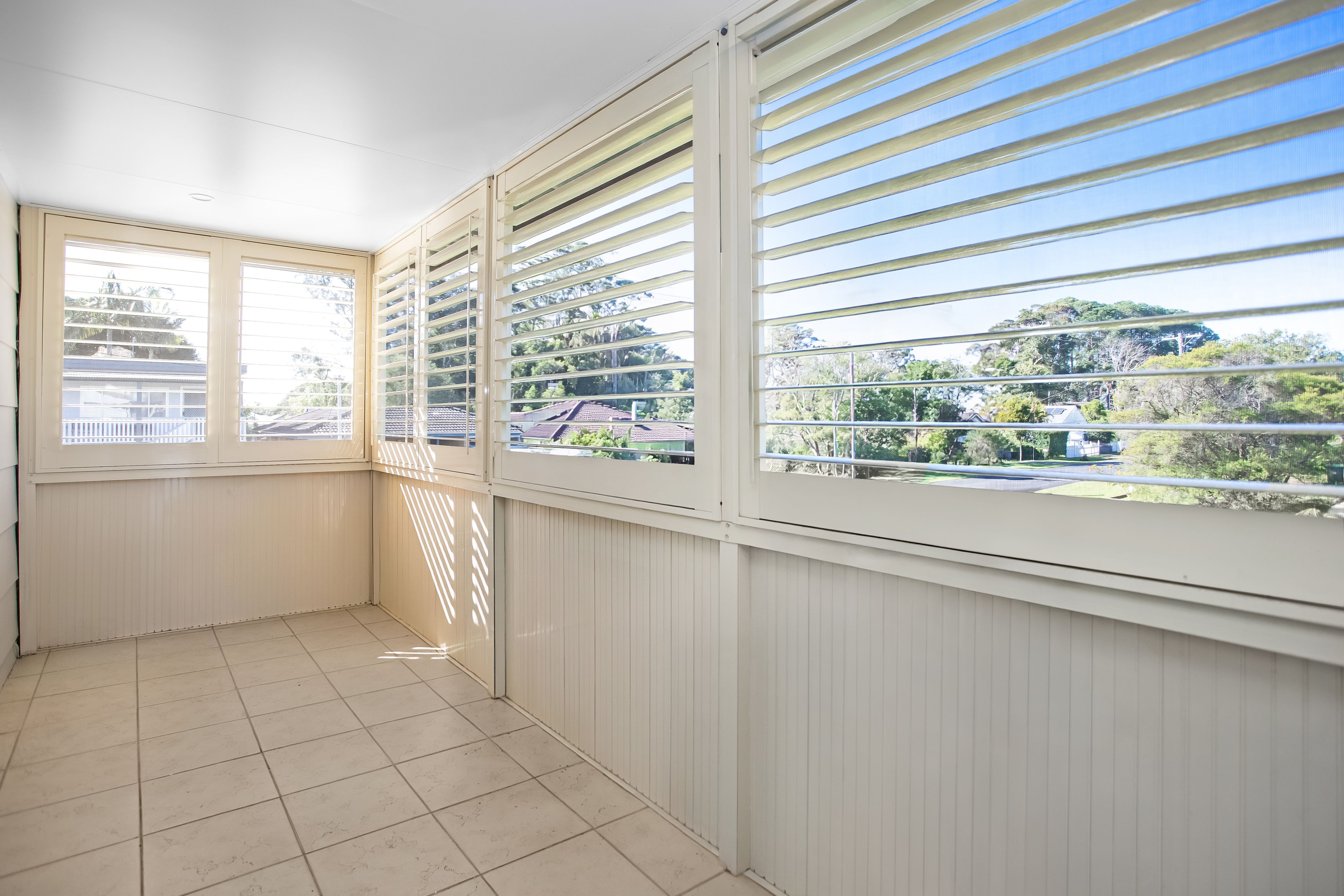 28 Motum Avenue — photo 12 of 30