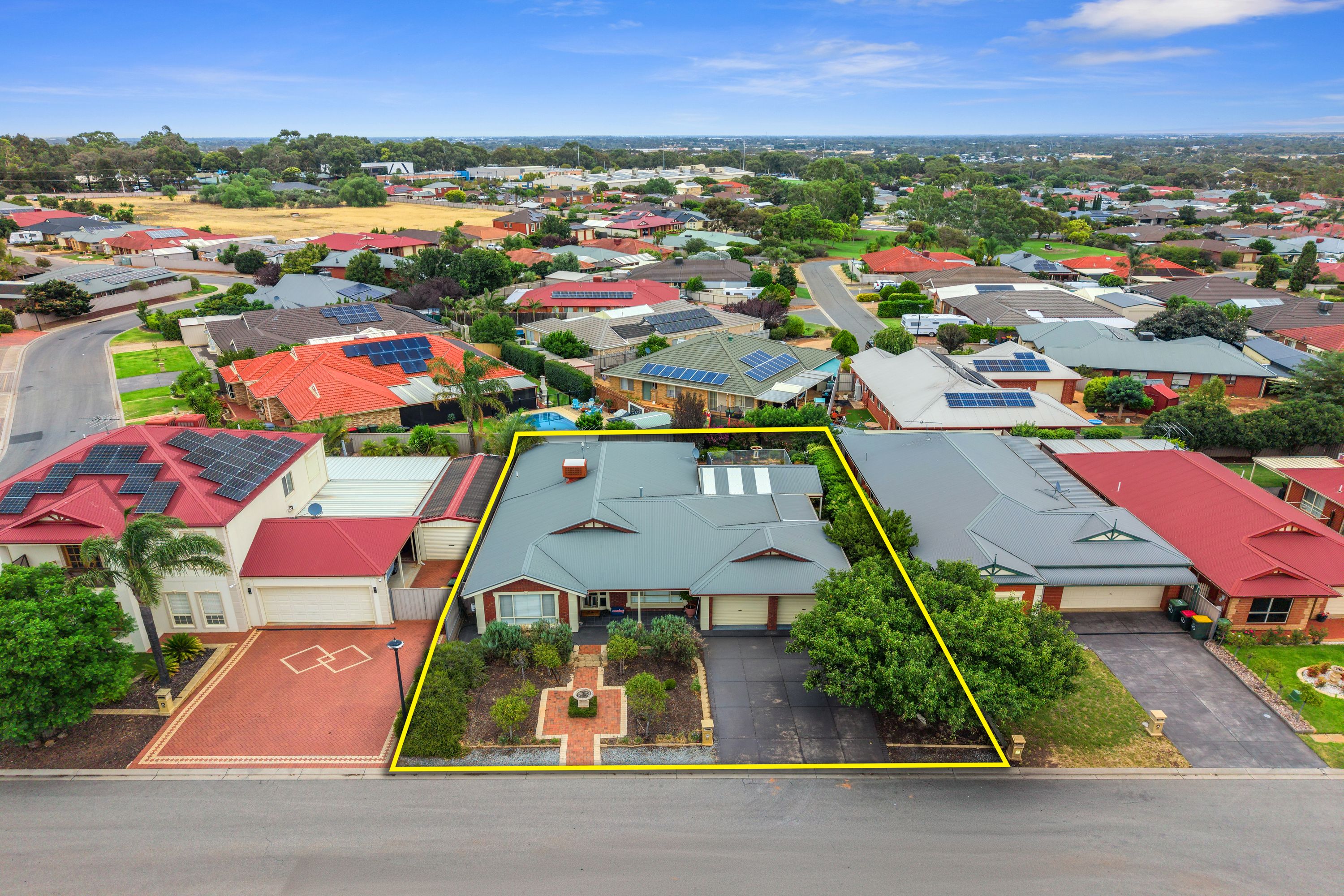 42 Thiele Crescent, Evanston Park, SA 5116