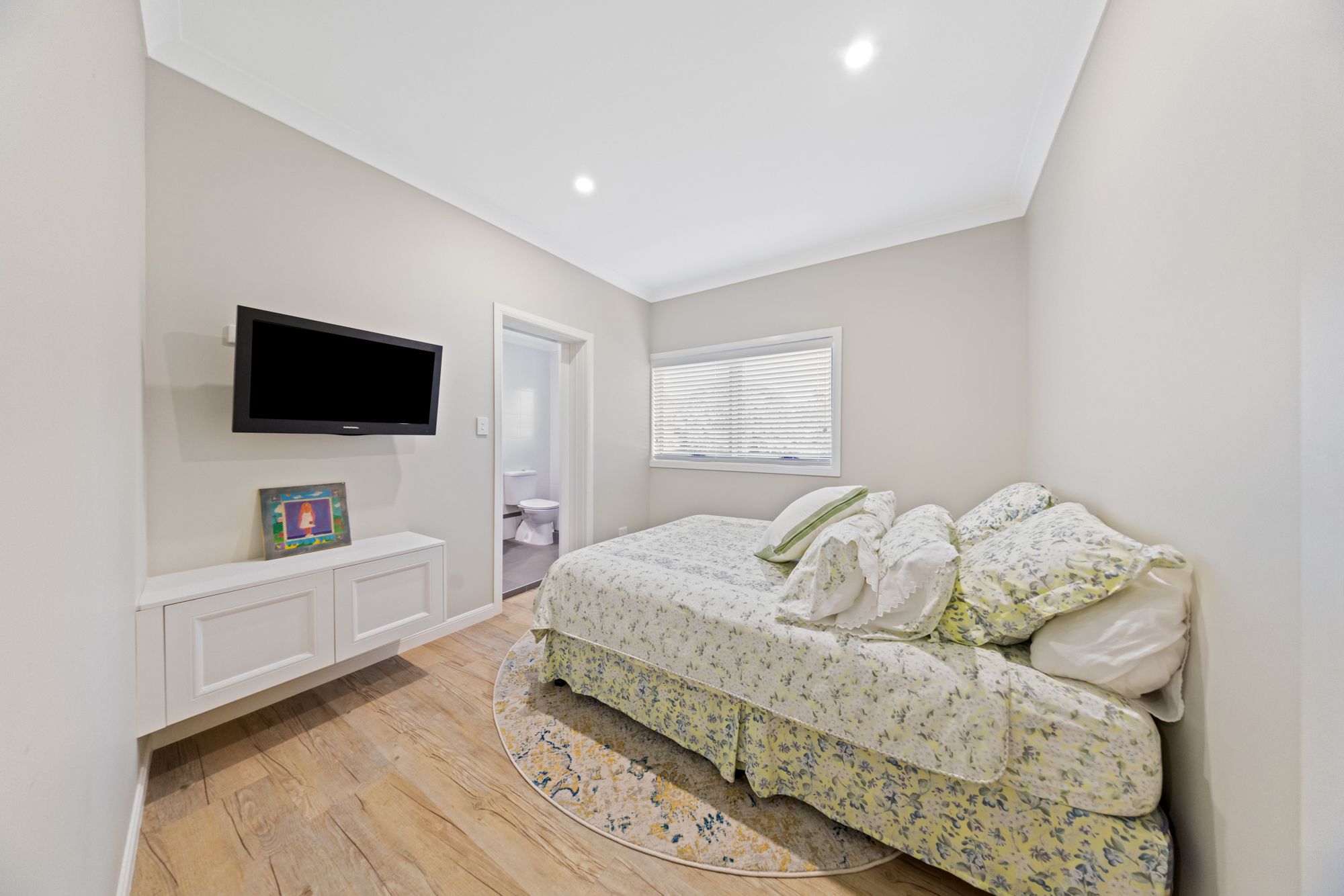 32 Sidney Lane — photo 12 of 30