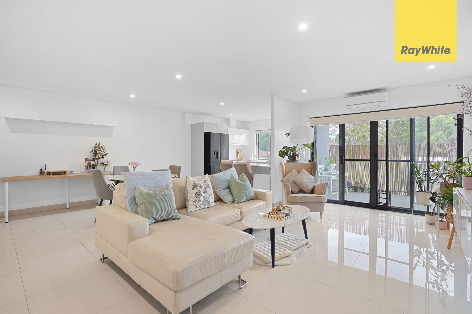 24/1B Premier Lane, Rooty Hill, NSW 2766