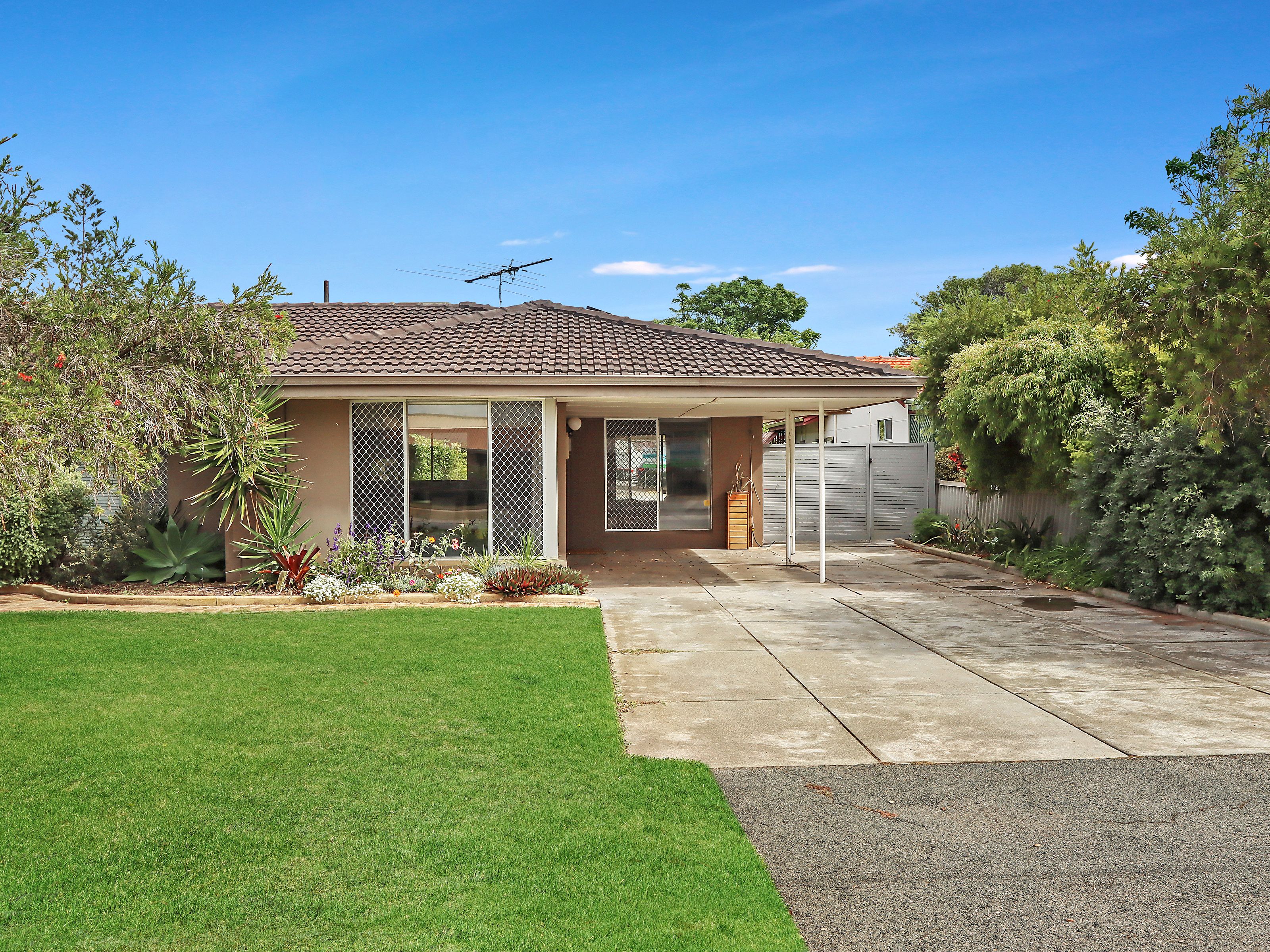 93a Frederick Street, Shoalwater, WA 6169