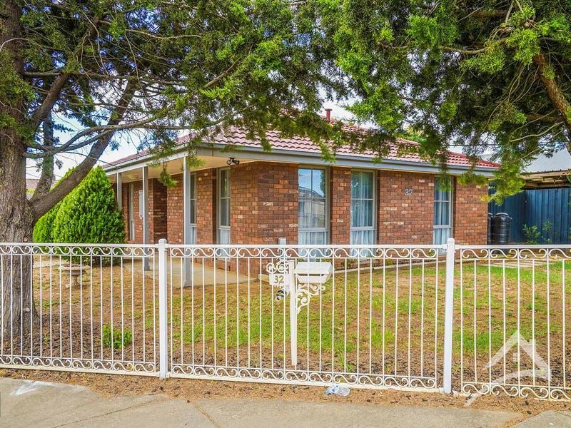 32 Hooker Road, Werribee, VIC 3030
