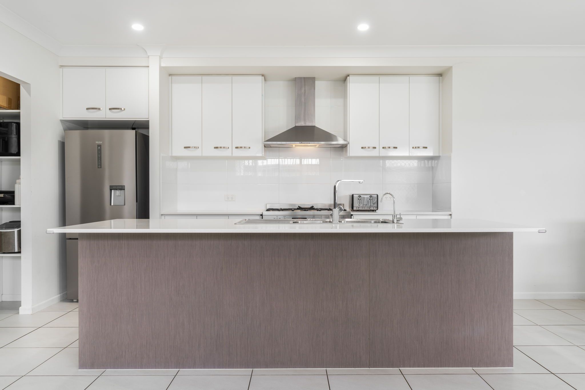 8 Mary Crescent, Rosewood, QLD 4340