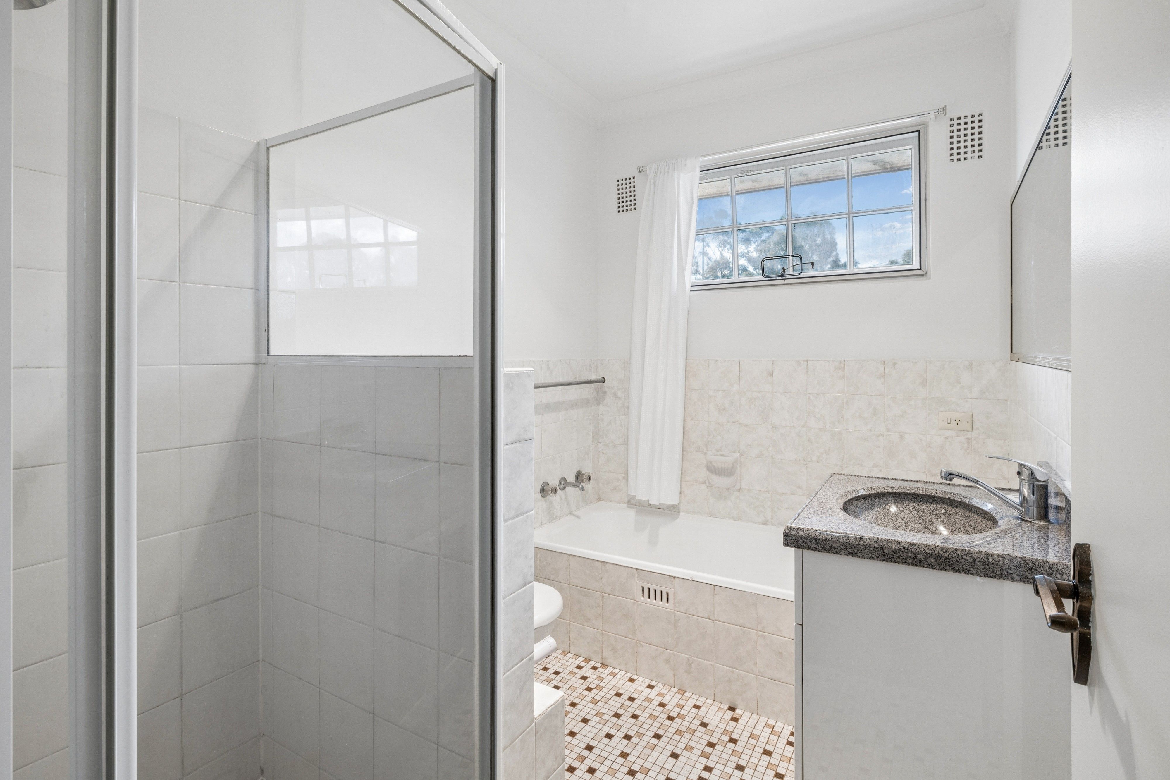 3/23 Parry Avenue — photo 12 of 17