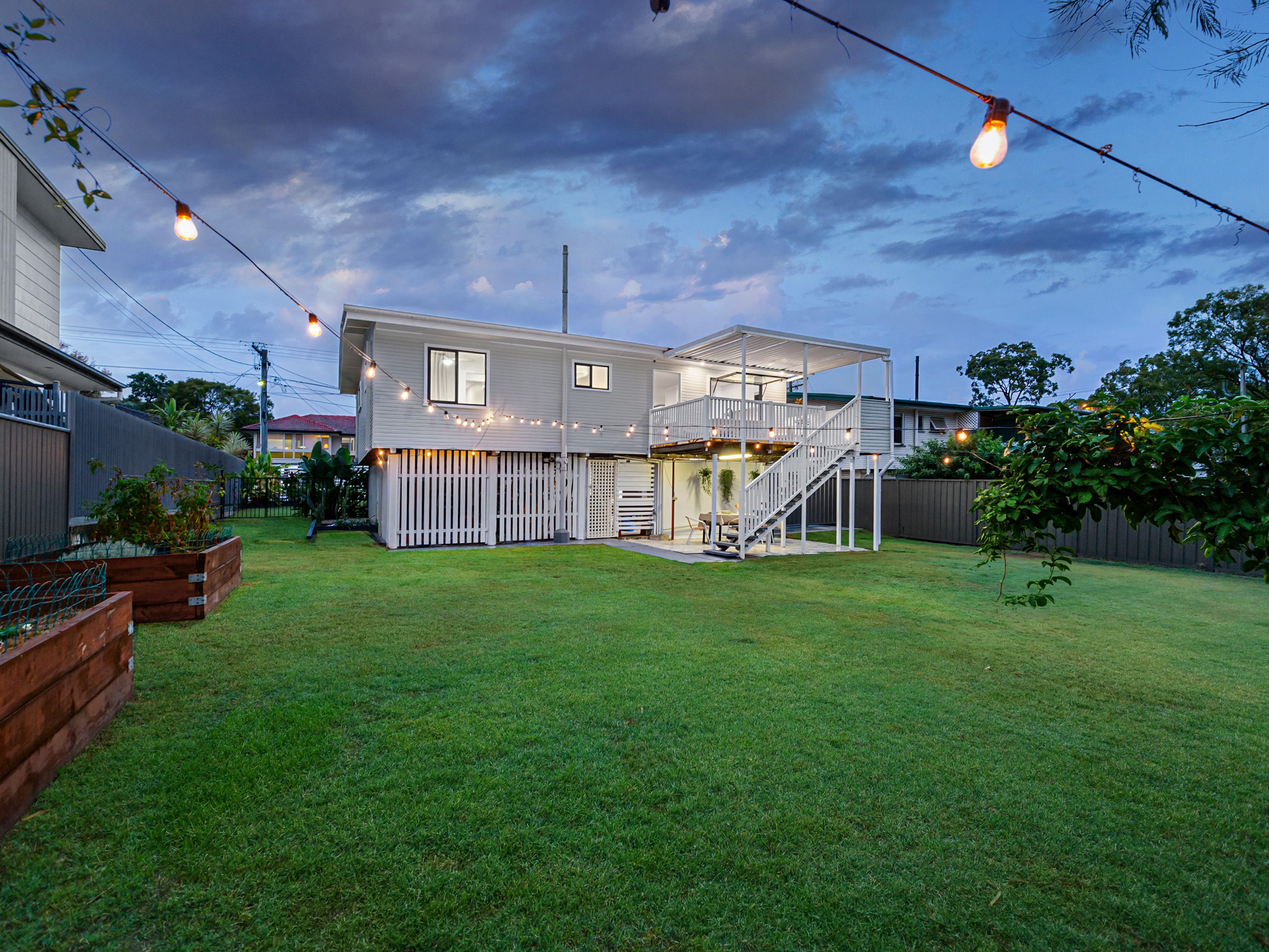 4 Beauval Street, Kedron, QLD 4031