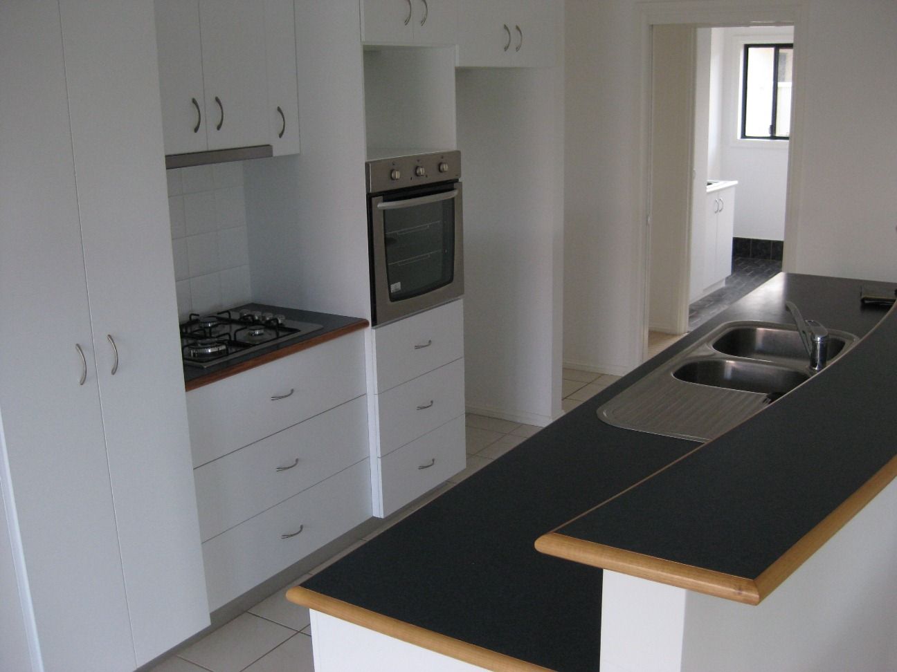 13 Womboin Crescent, Glenfield Park, NSW 2650