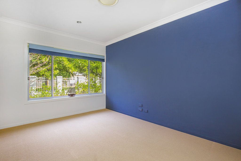 16 Ryder Court — photo 8 of 12
