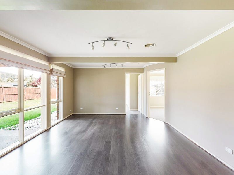 1 Farmillo Court — photo 3 of 12