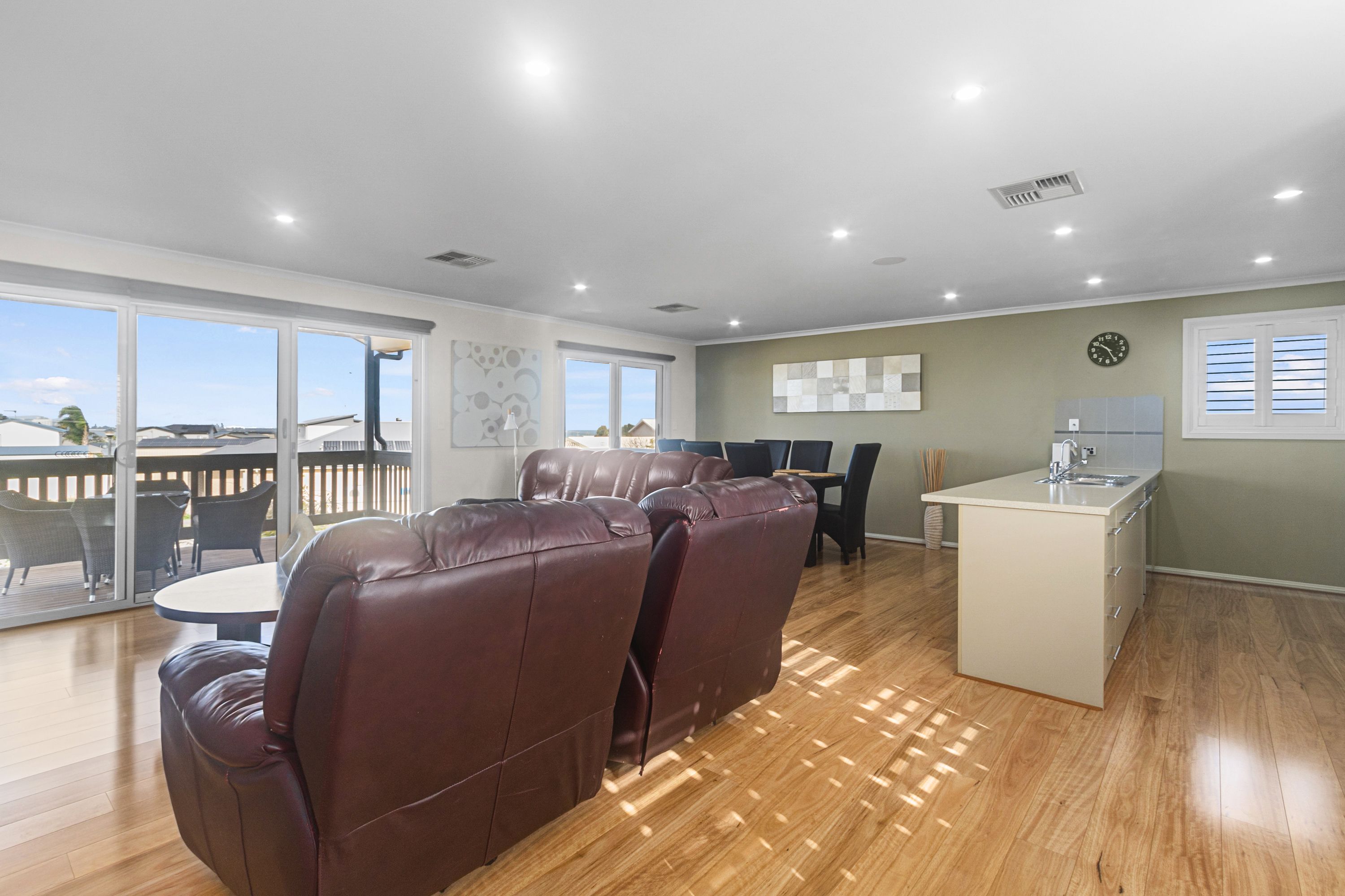 15 Timaru Way — photo 19 of 29