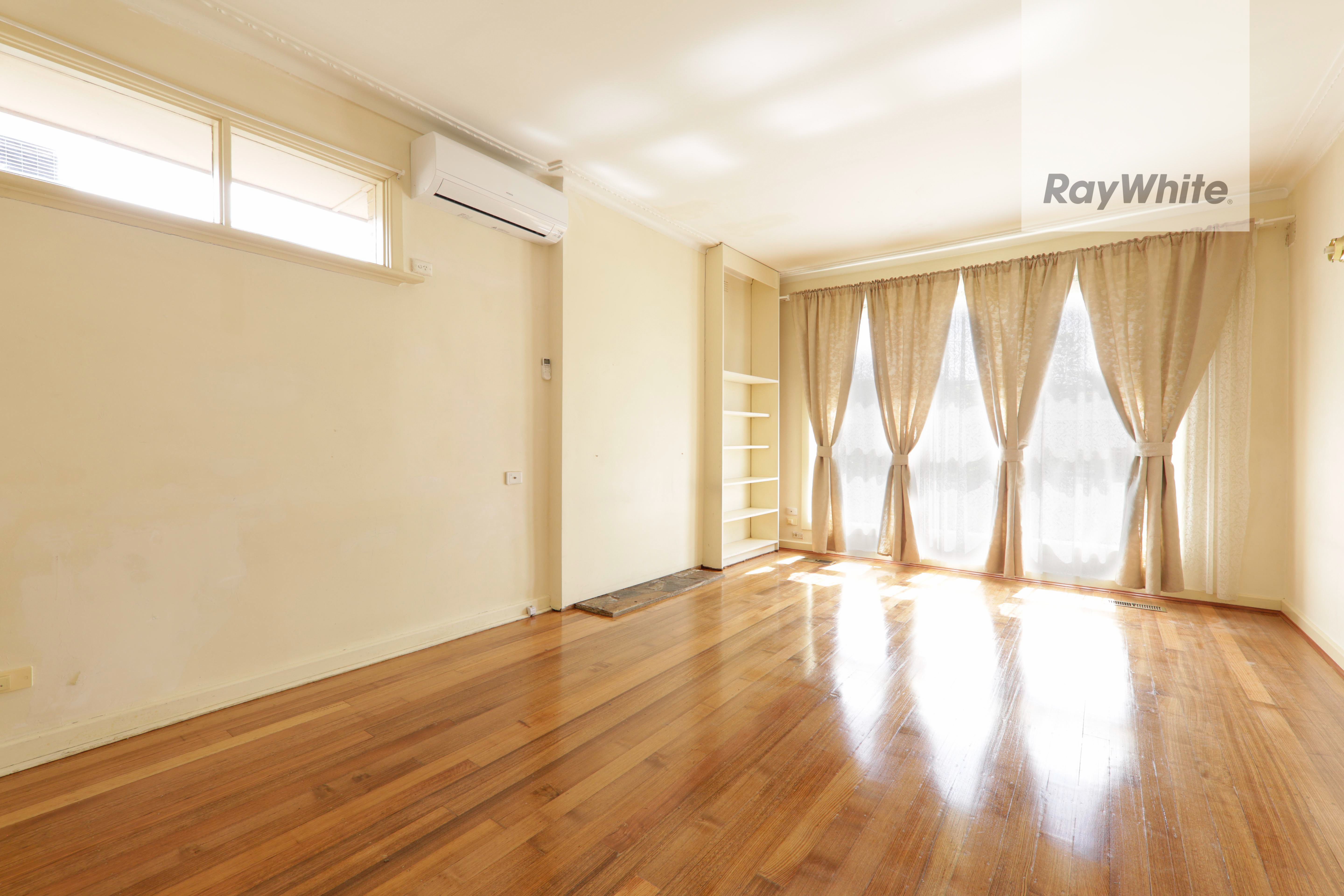 19 Poole Street, Burwood, VIC 3125