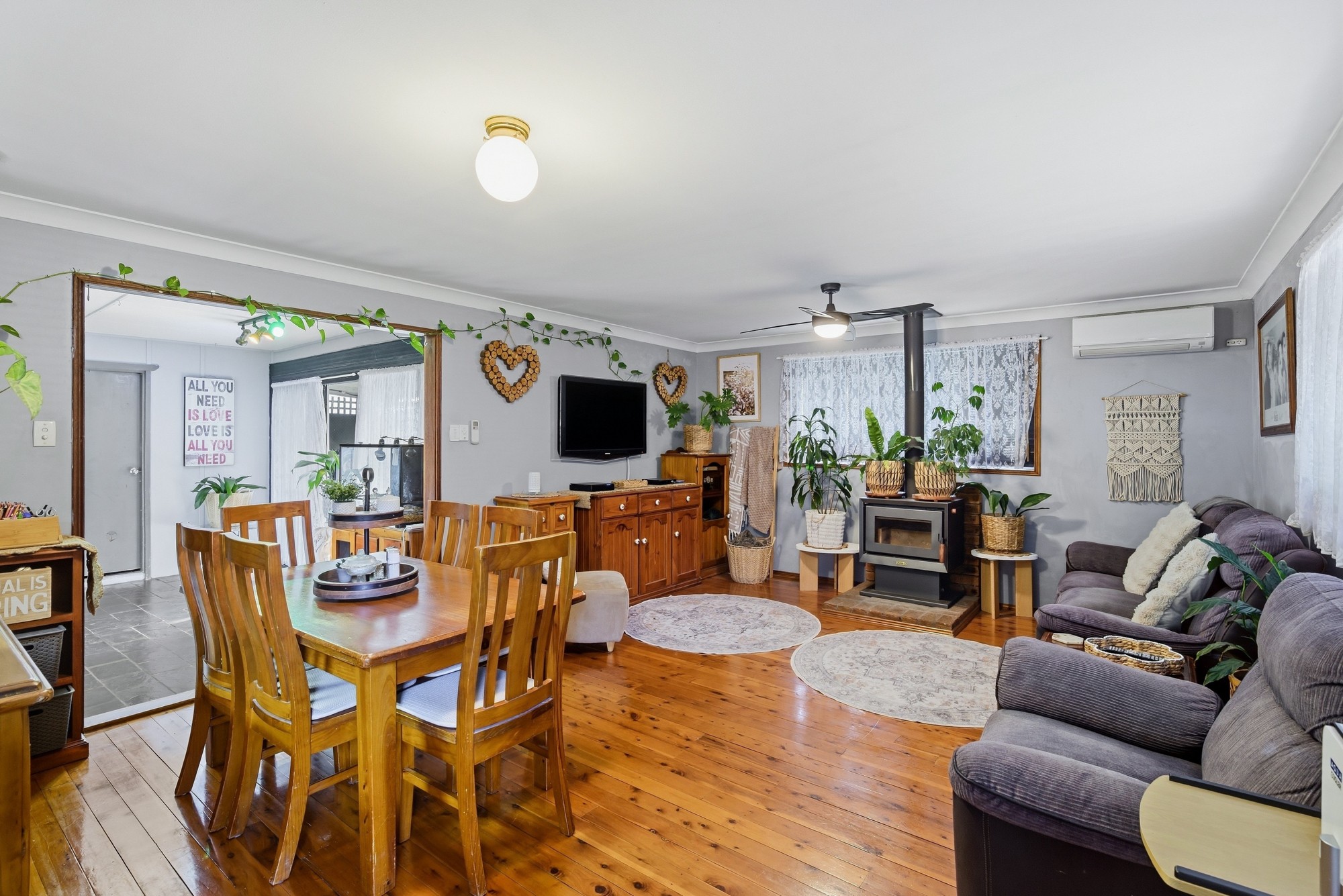 13 Waminda Avenue, Campbelltown, NSW 2560