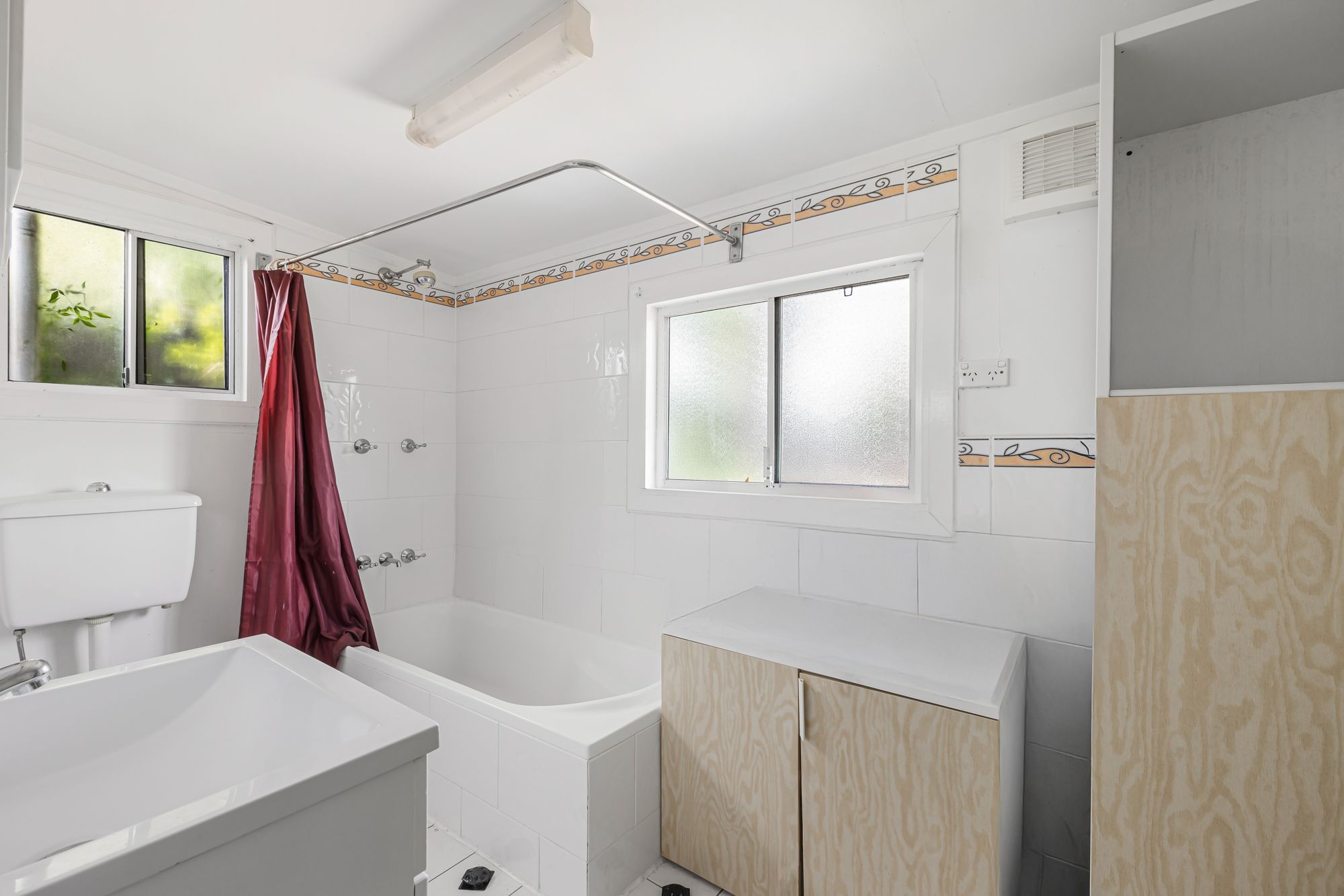 21 Sutton Road — photo 6 of 10