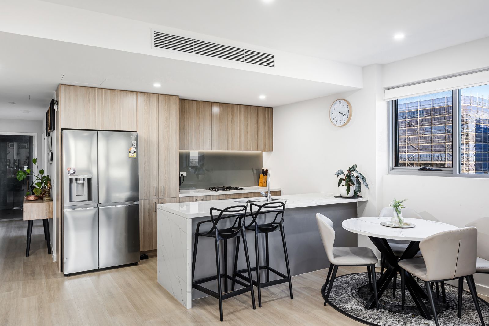 113/48 Jacqui Avenue — photo 4 of 10
