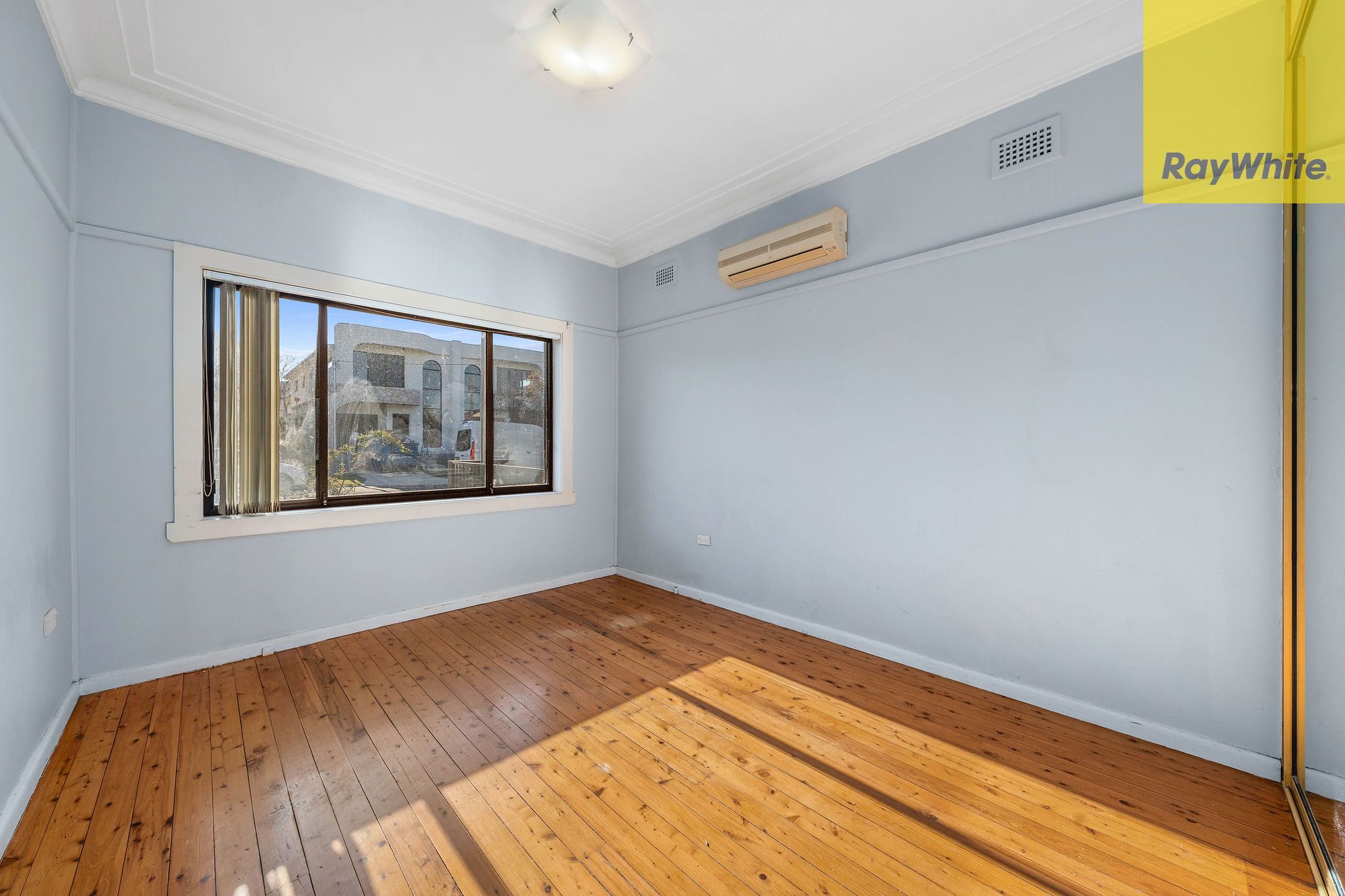15 Presland Avenue — photo 7 of 15