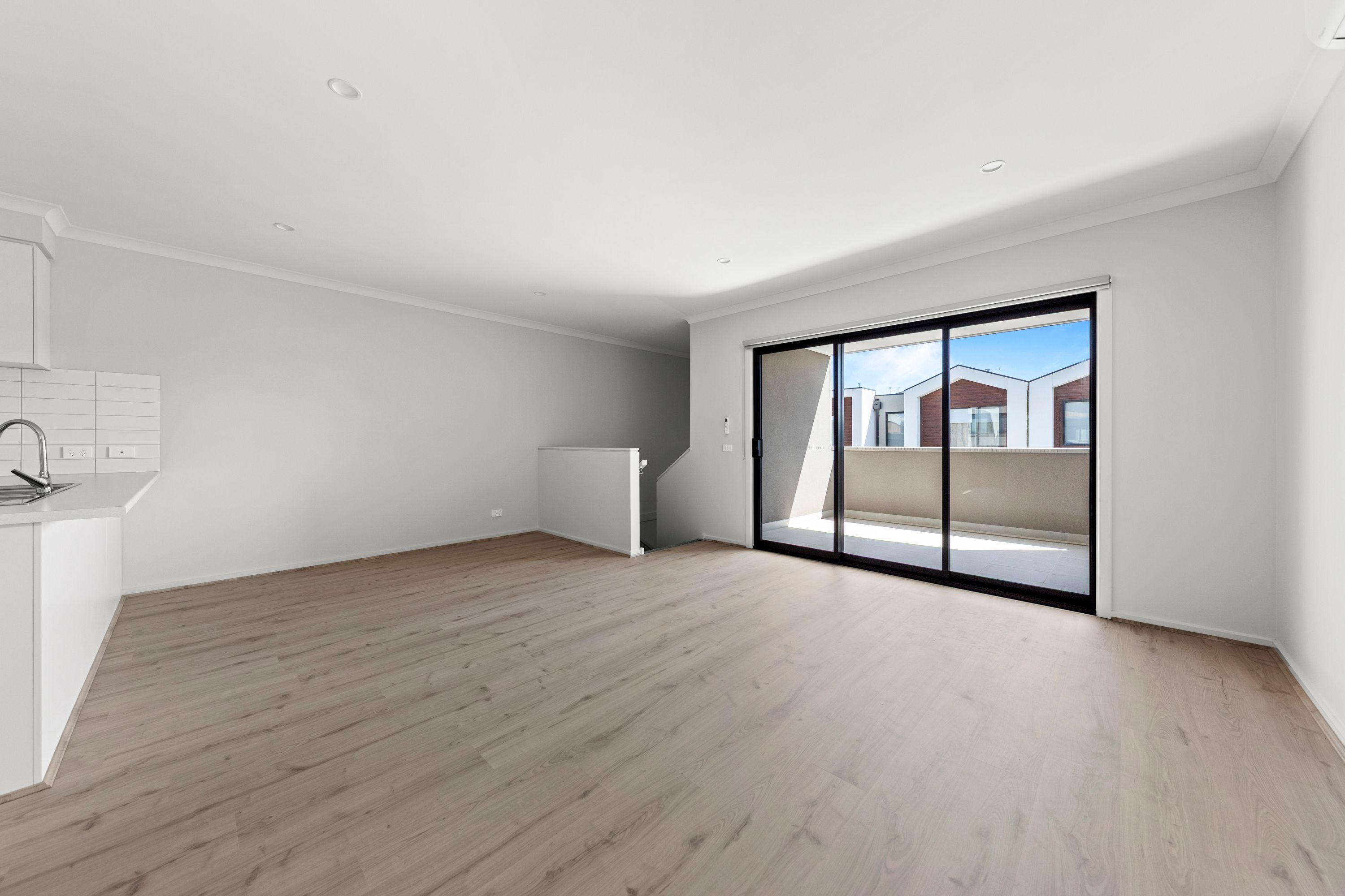 18 Pottersfield Walk — photo 7 of 22