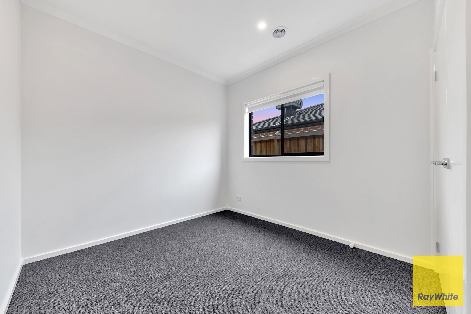 3 Camelon Avenue — photo 10 of 14