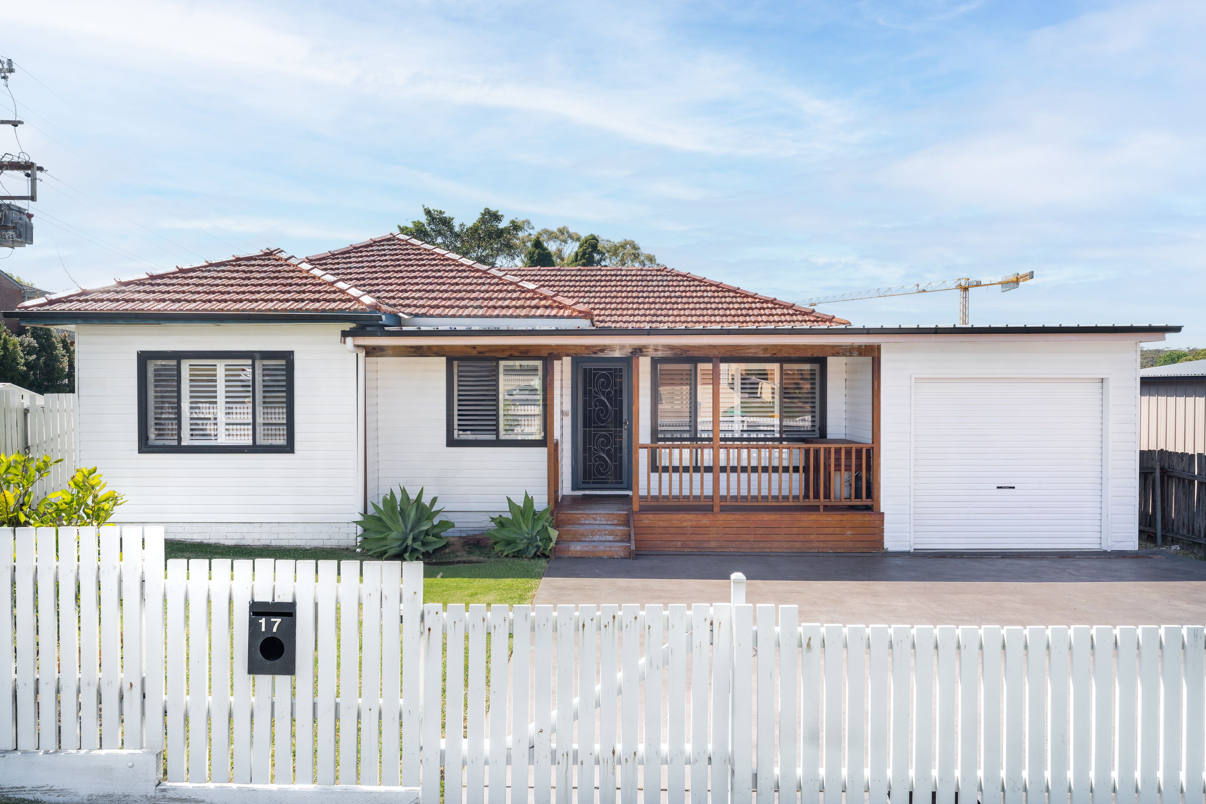 17 Stuart Street, Helensburgh NSW 2508