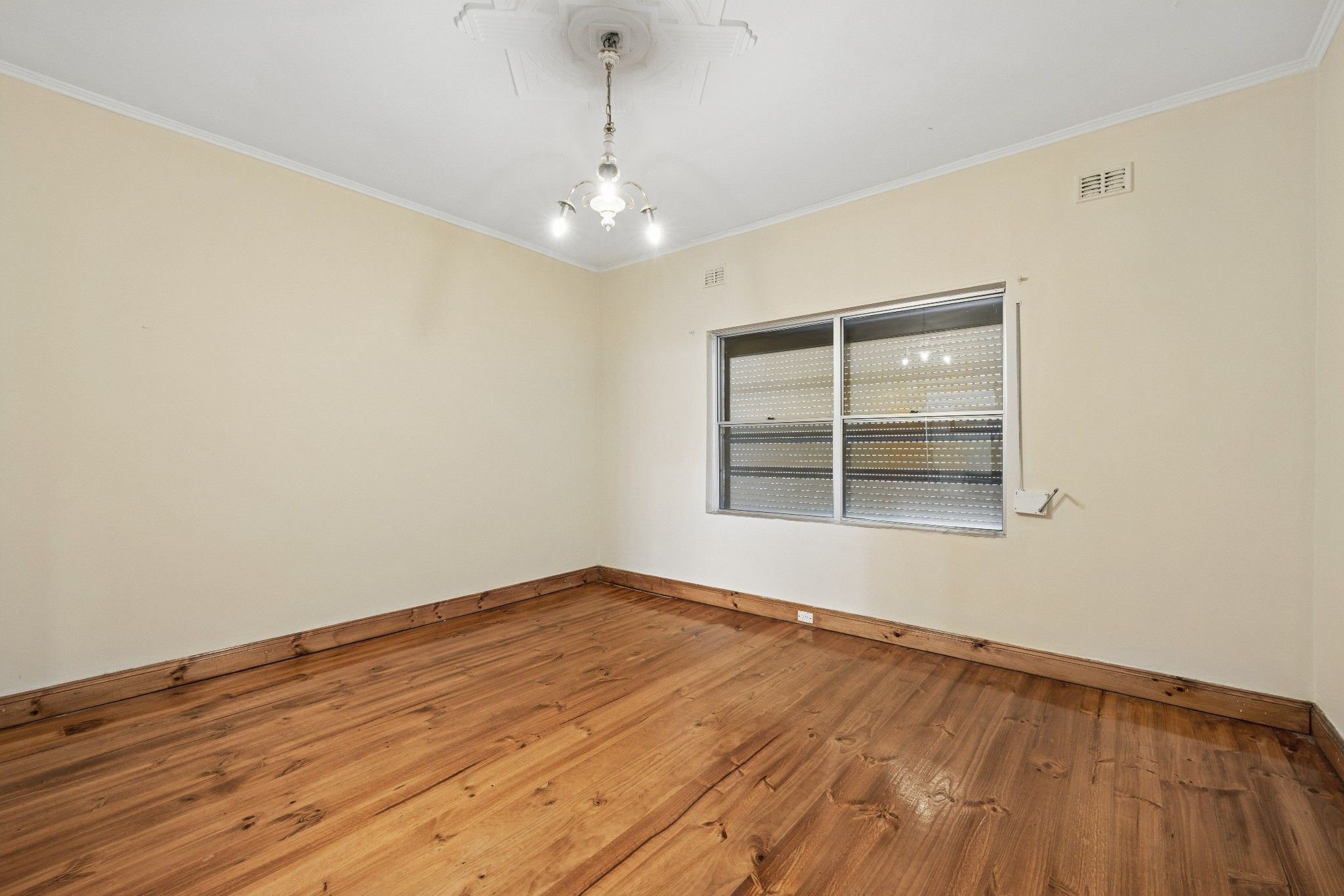31 Seaton Terrace — photo 15 of 26