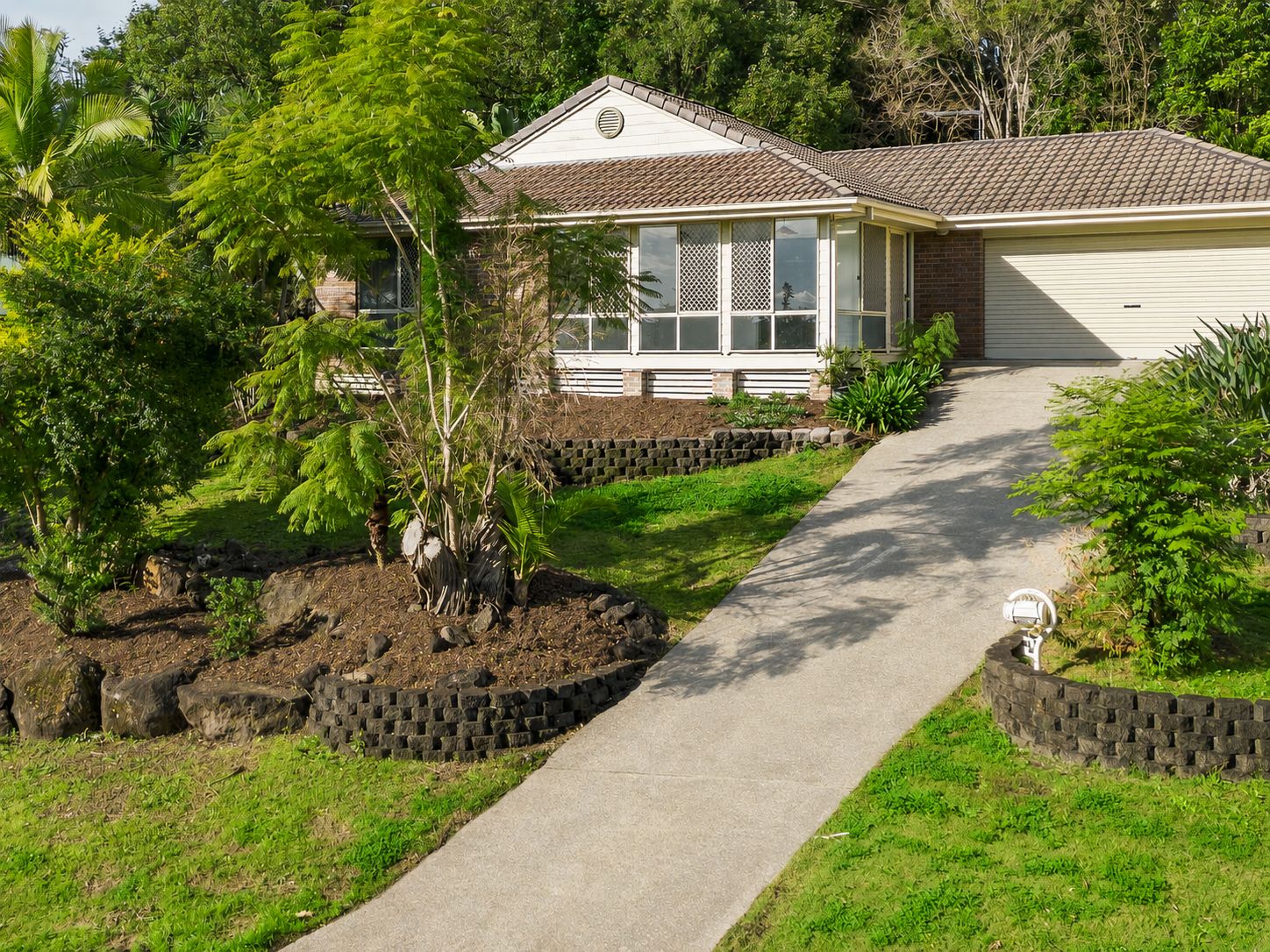 19 Pendara Crescent — photo from Ray White Casino | Kyogle