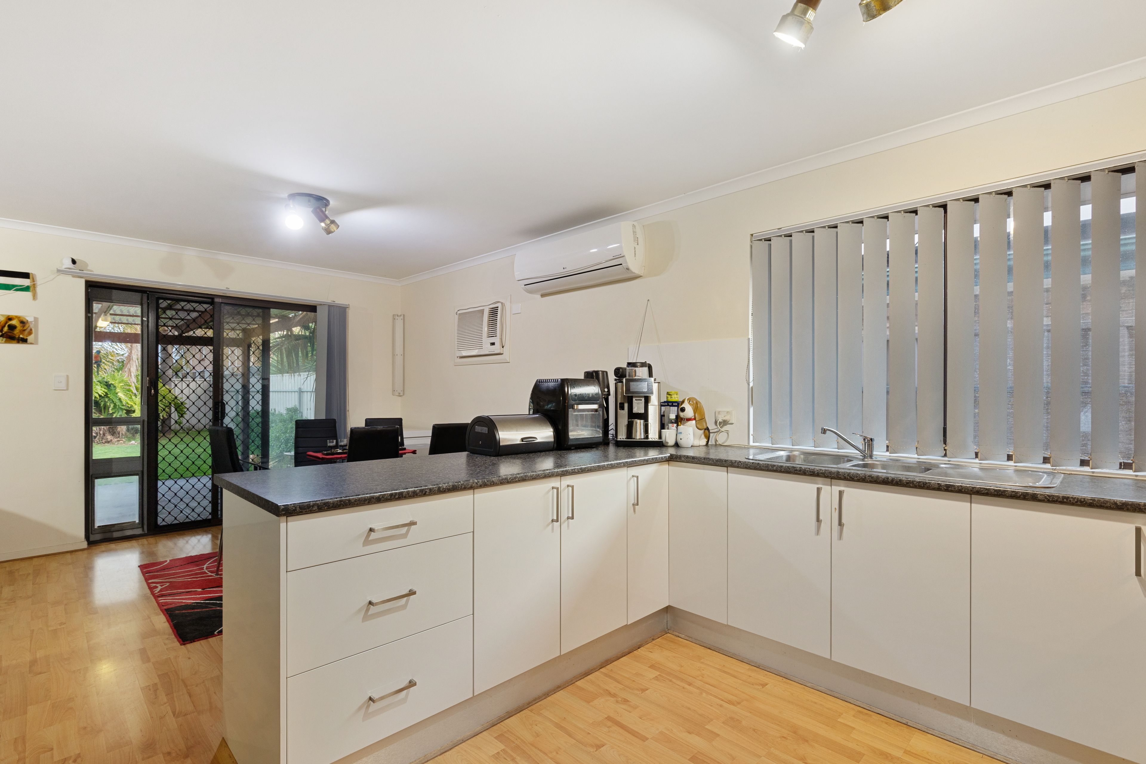 9 Mitchinson Grove, Pooraka, SA 5095