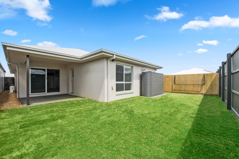 42 Wood Crescent, Caloundra West, QLD 4551