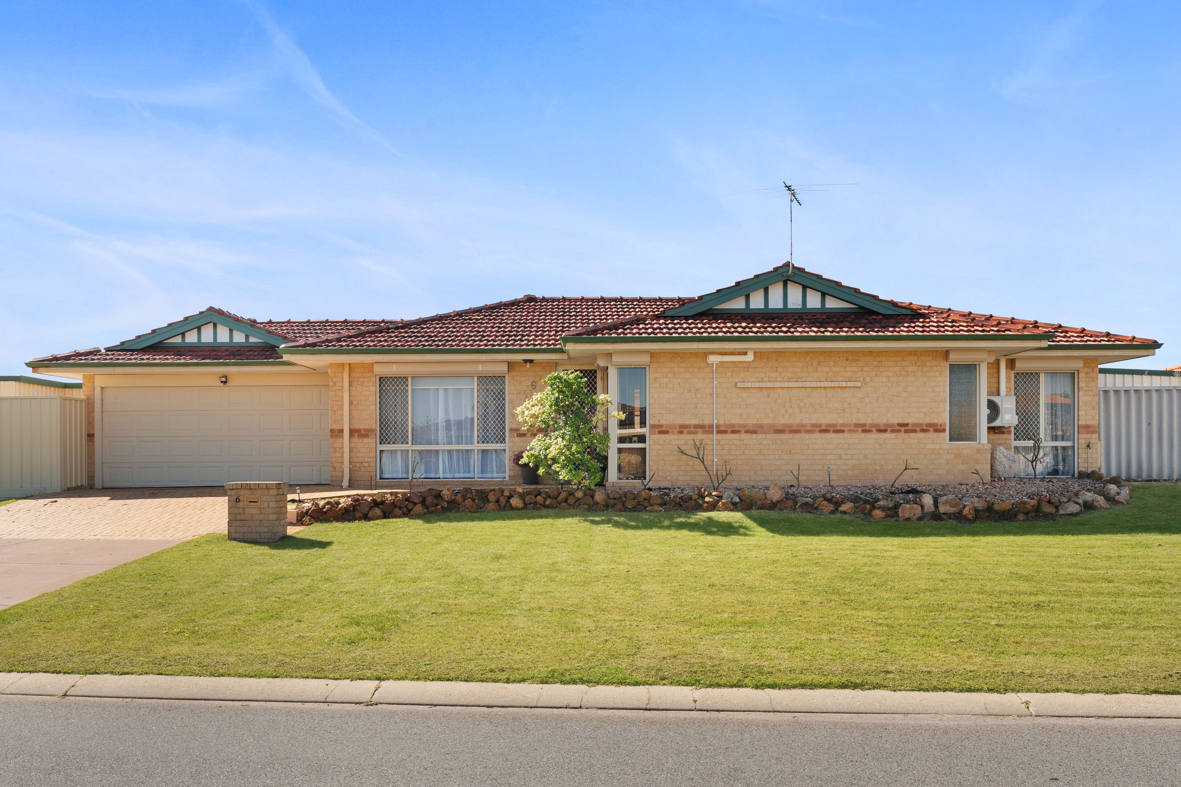 6 Dress Circle — photo from Ray White Rockingham Baldivis