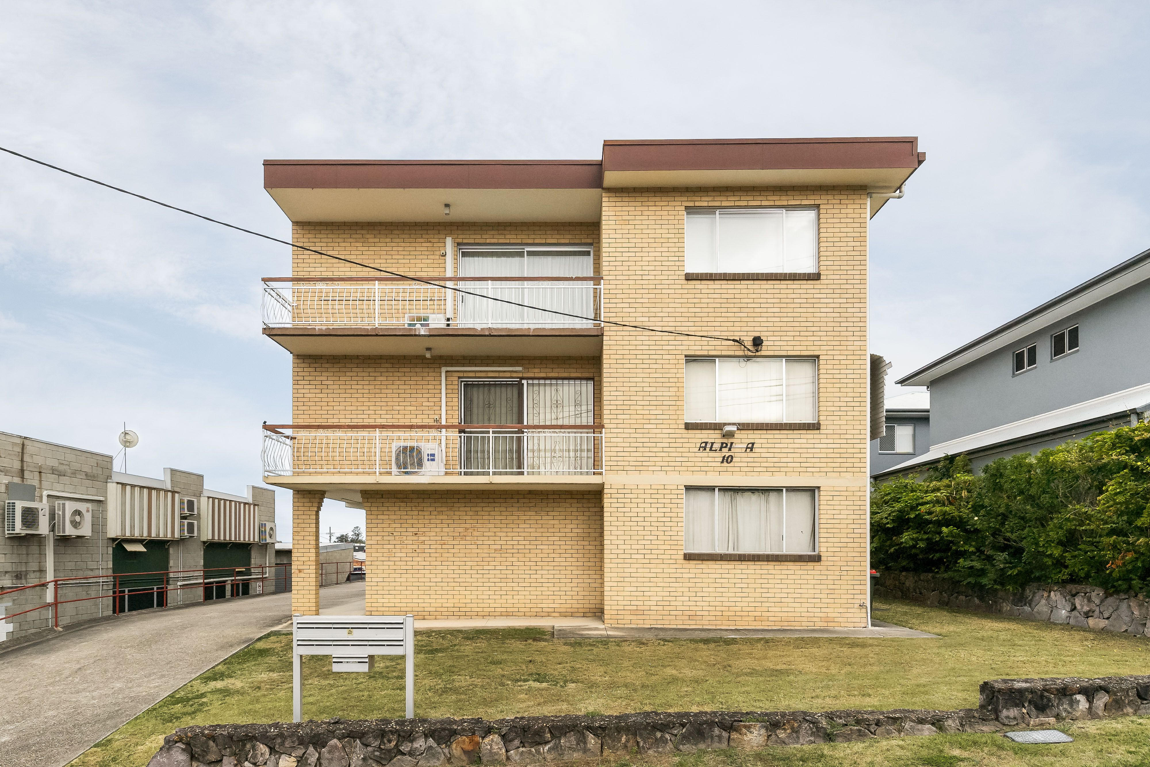 3/10 Mcilwraith Street — photo 15 of 18