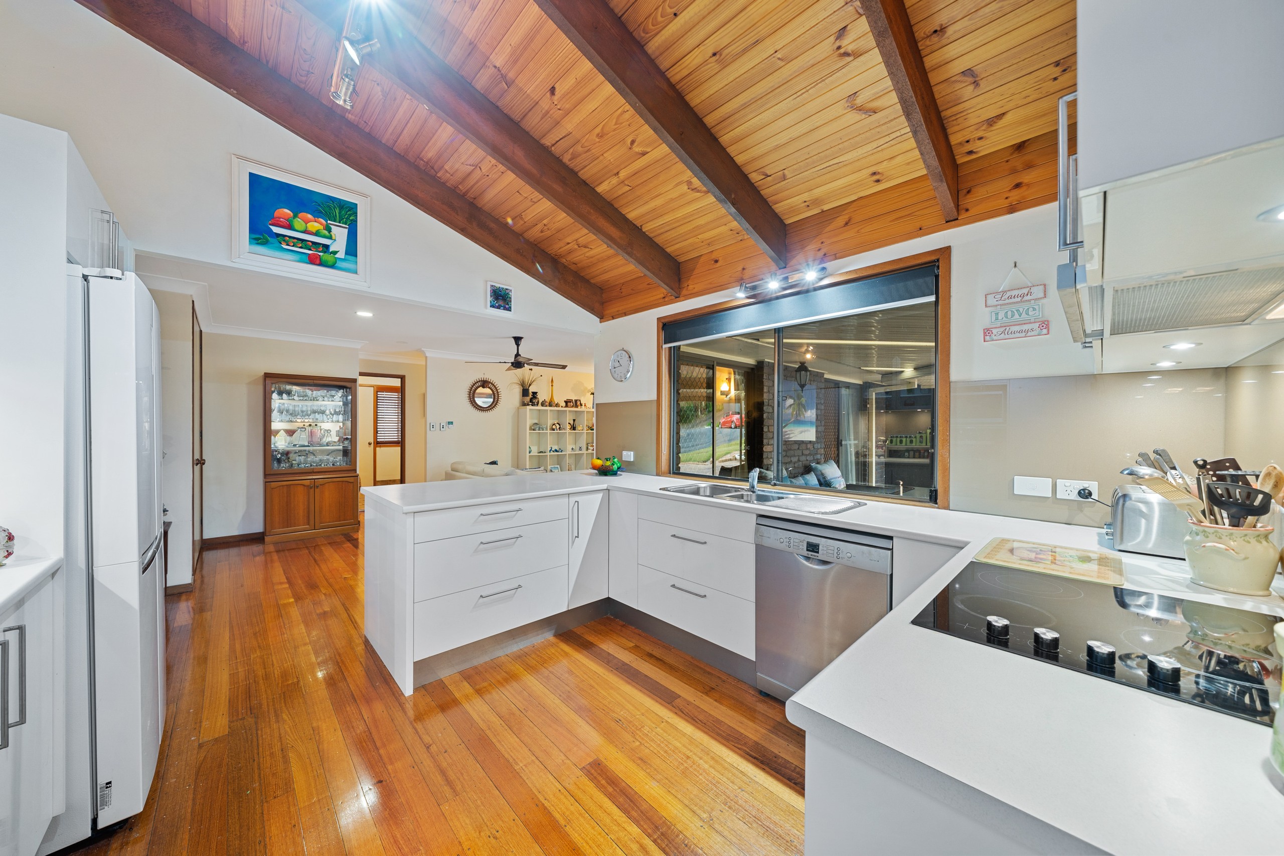 2 Finley Court, Helensvale, QLD 4212