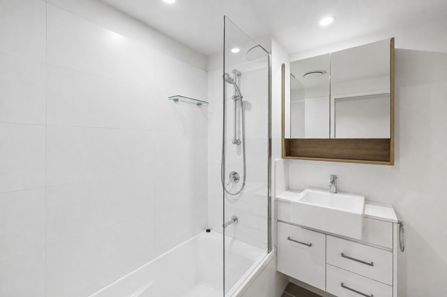 704/53 Wyandra Street — photo 12 of 22