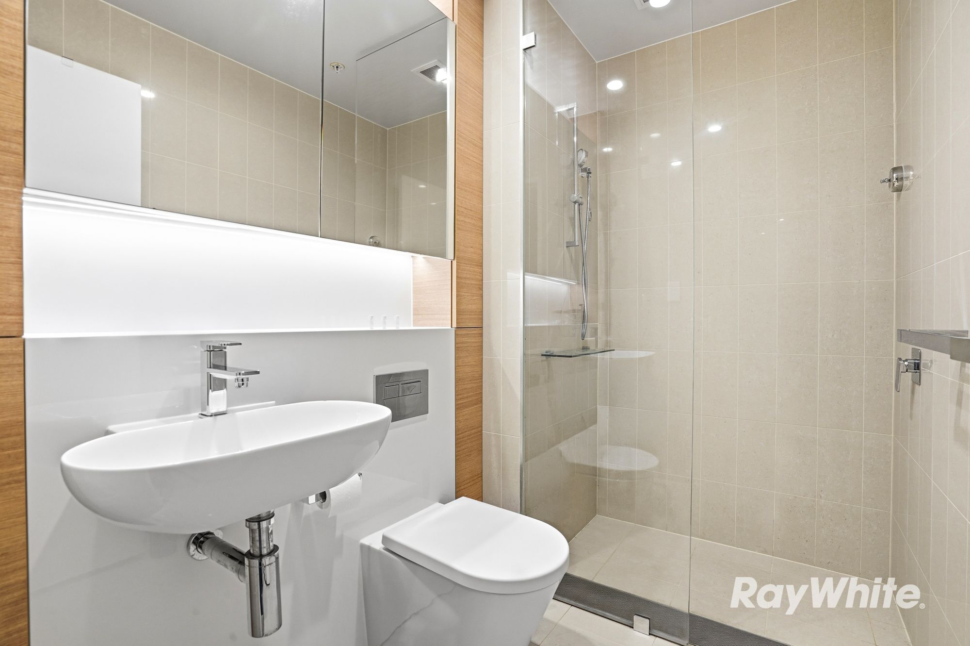 1622/32 Hunter Street (AKA 1622/45 Macquarie St) — photo 8 of 27