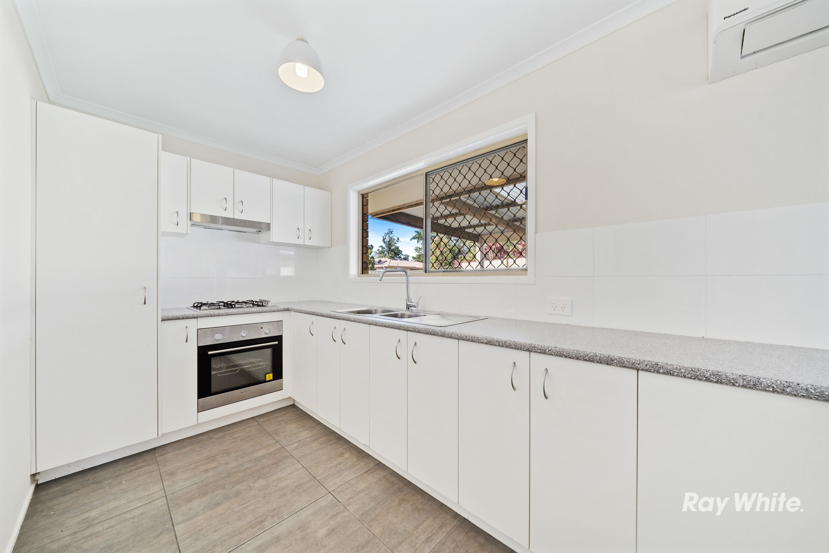 17 Fairbairn Street, Marsden, QLD 4132