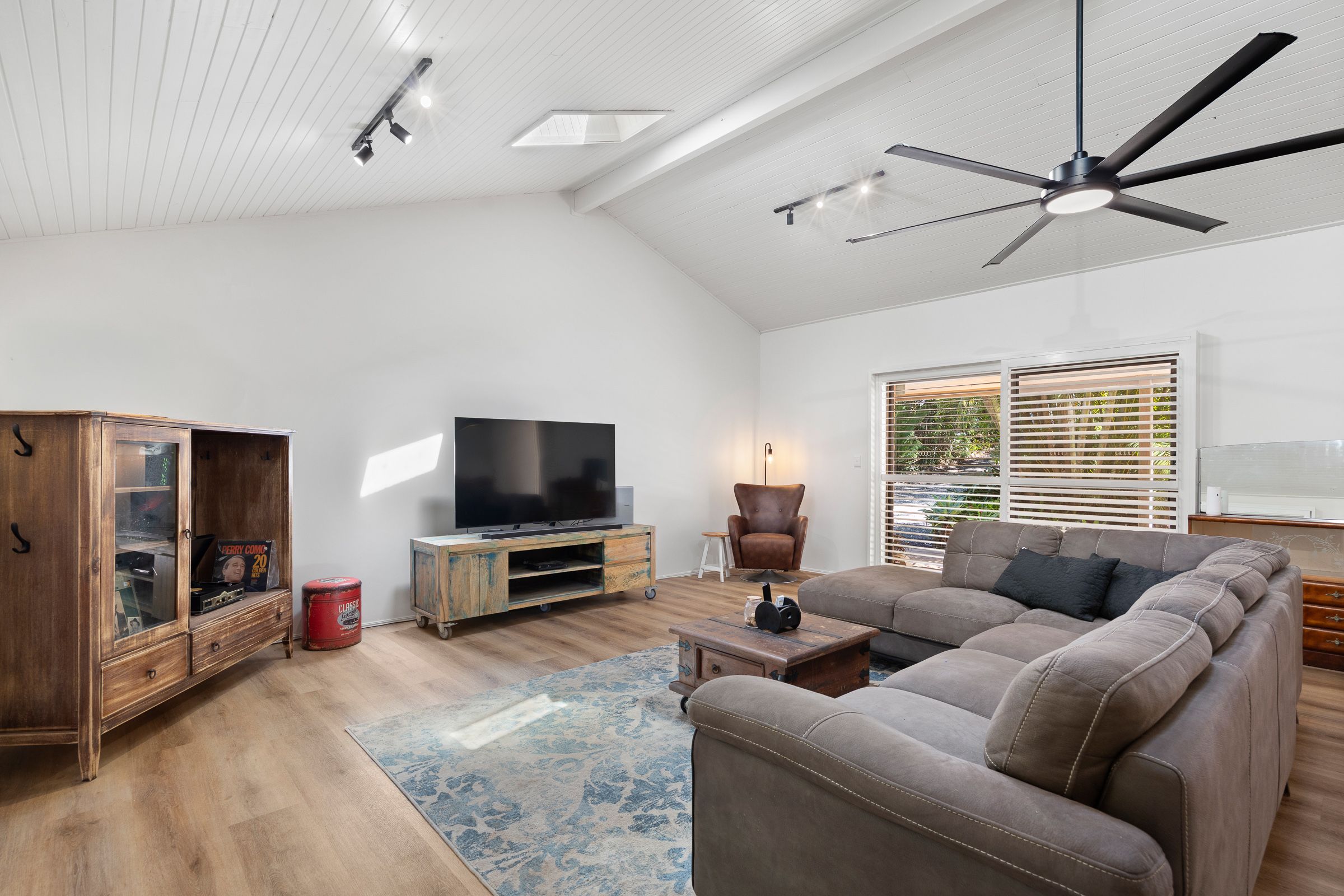 10 Islandview Street — photo 14 of 30