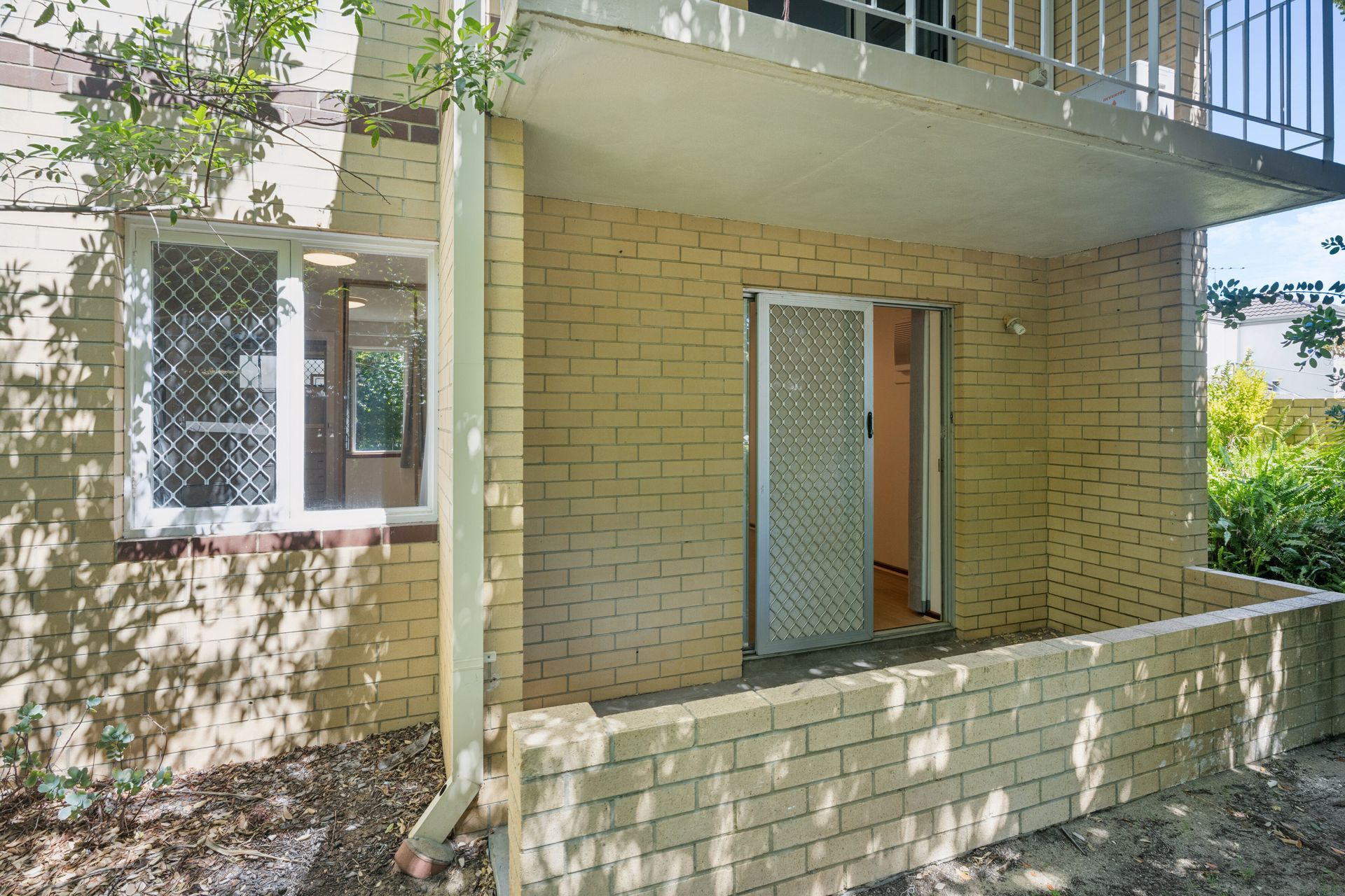 2/52 Sackville Terrace — photo 13 of 18
