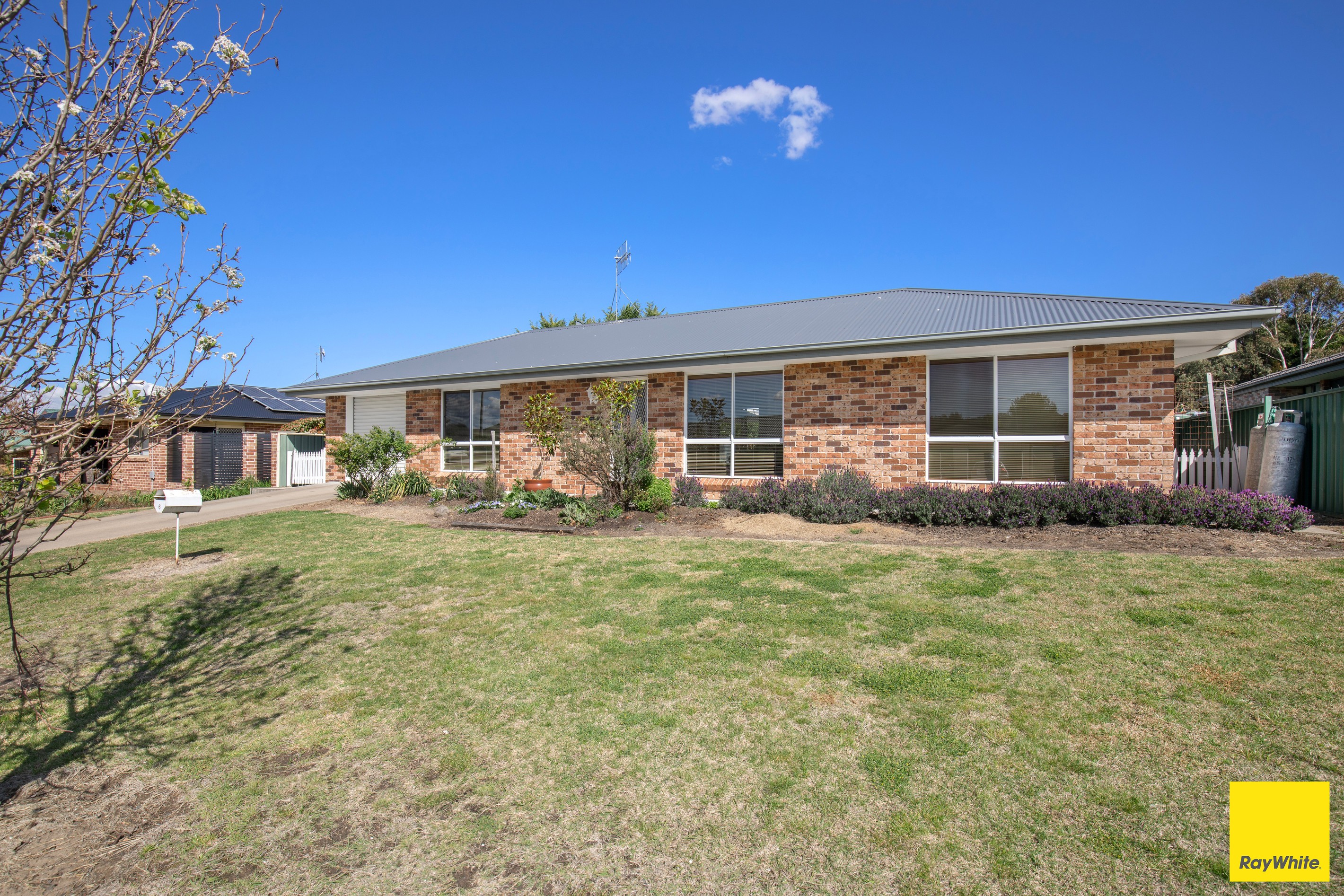 6 Aldred Avenue, Armidale, NSW 2350