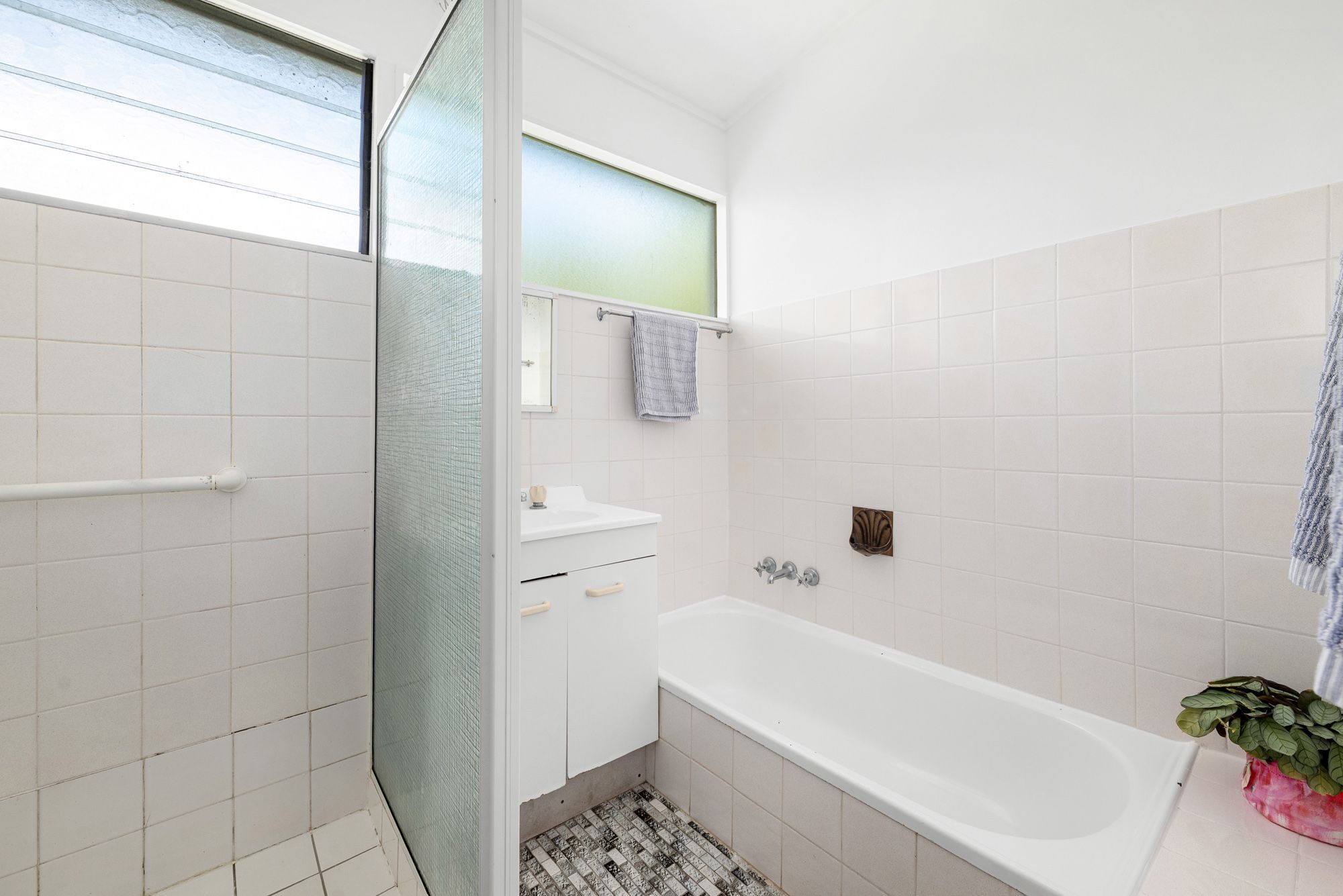 28 Donfern Street — photo 14 of 20