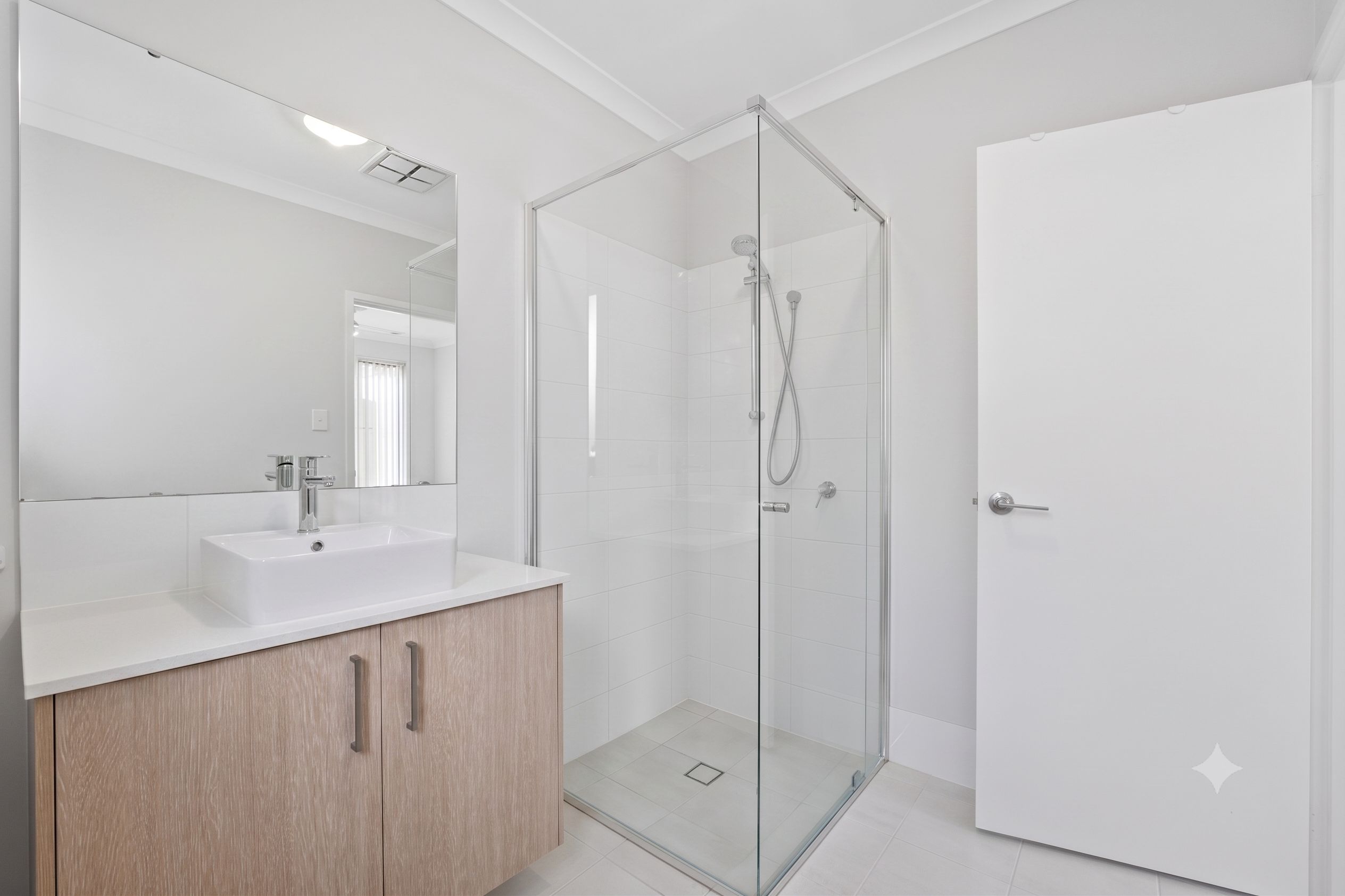 14 Gresham Boulevard — photo 13 of 30