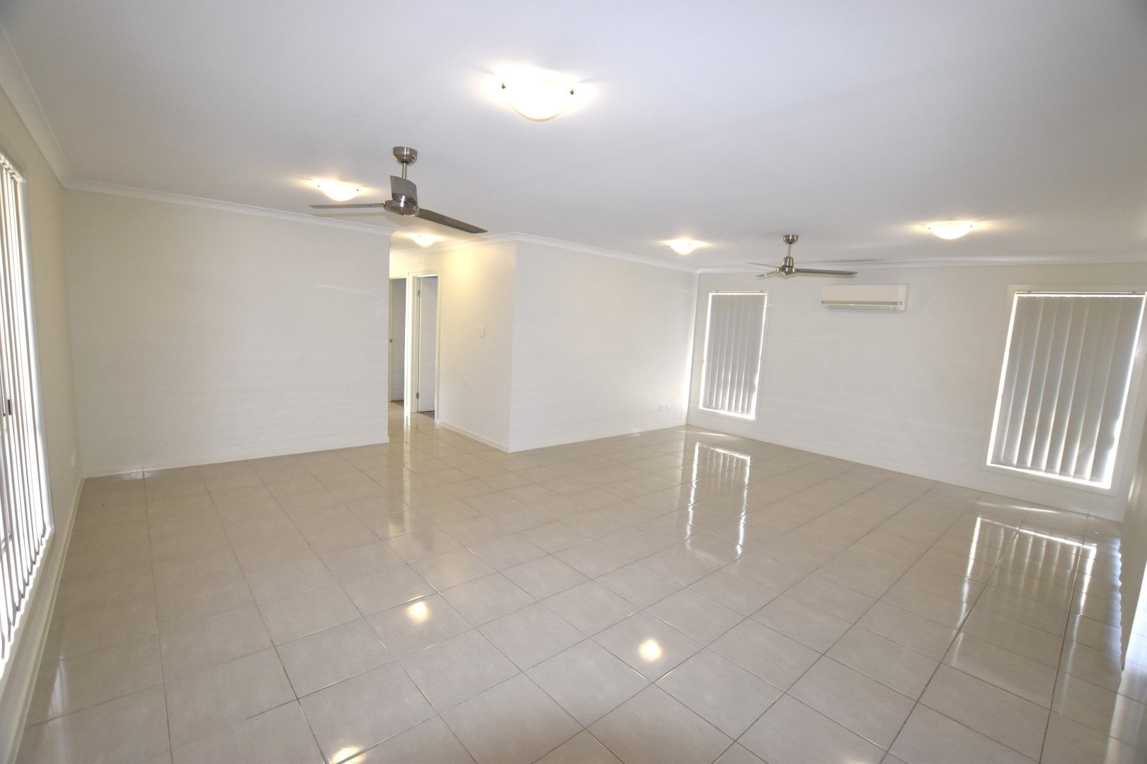 23 Oystercatcher Road, Kirkwood, QLD 4680