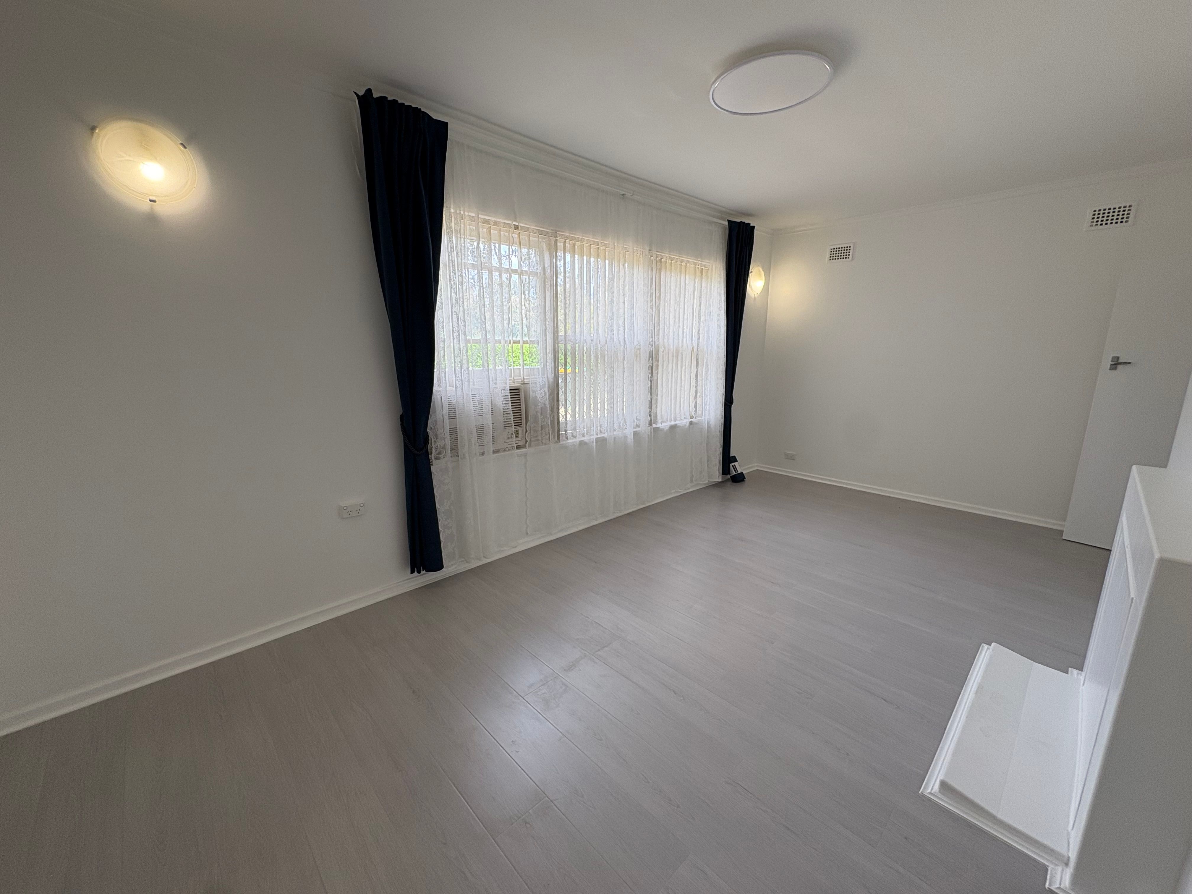 48 Ashfield Road — photo 4 of 11