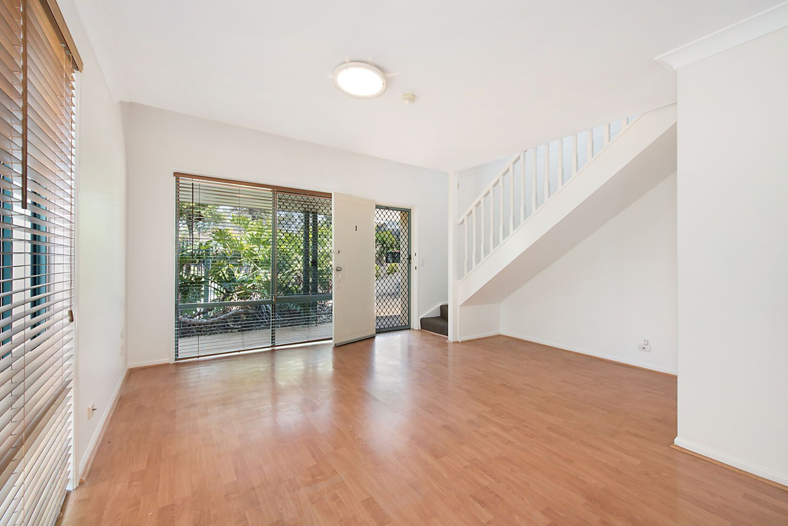 1/96 Marshall Road, Holland Park West, QLD 4121