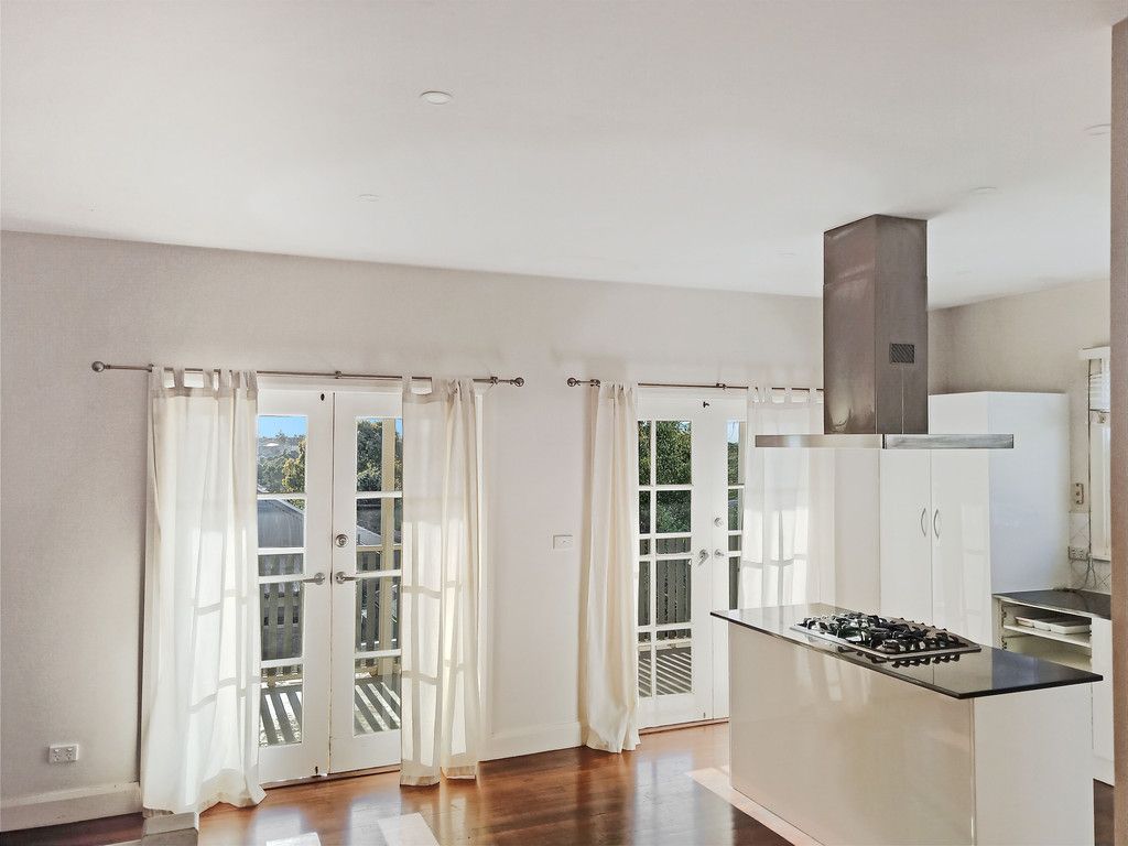 2 Leonora Parade, Waratah West, NSW 2298