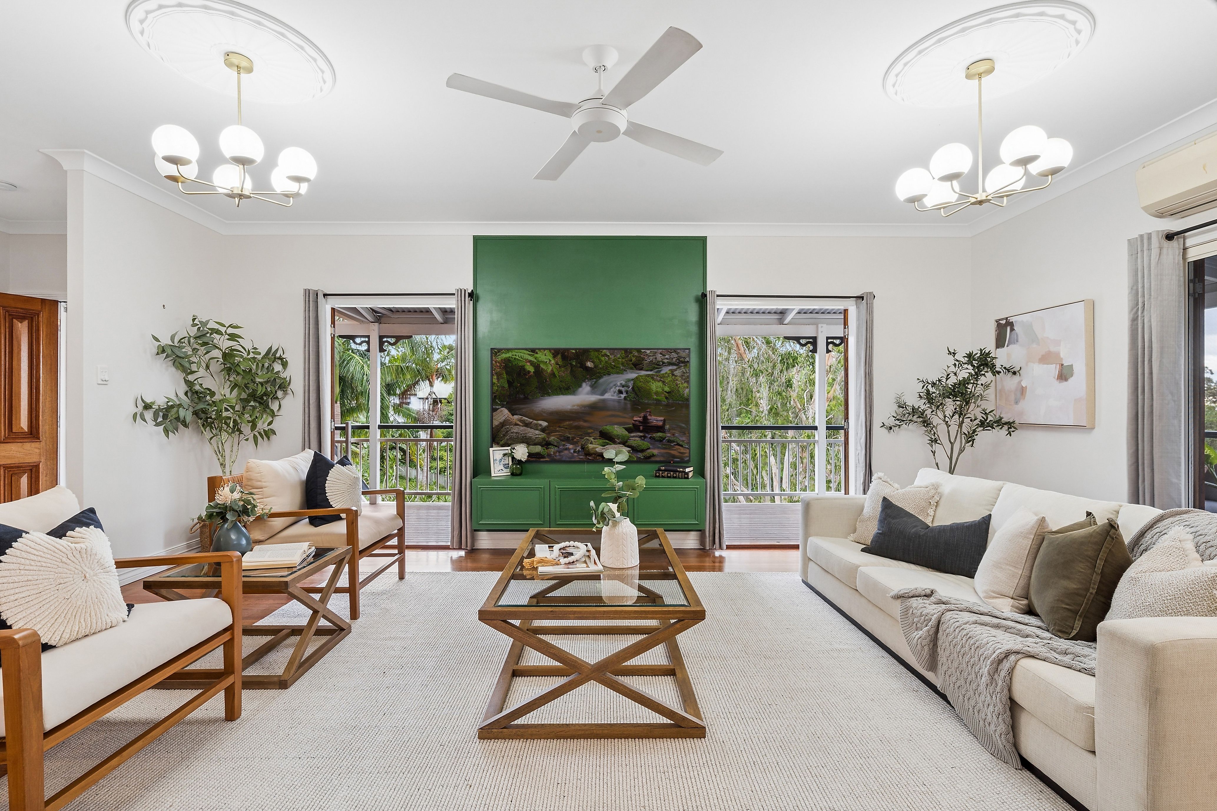 9 Silverwood Court, Ferny Hills, QLD 4055