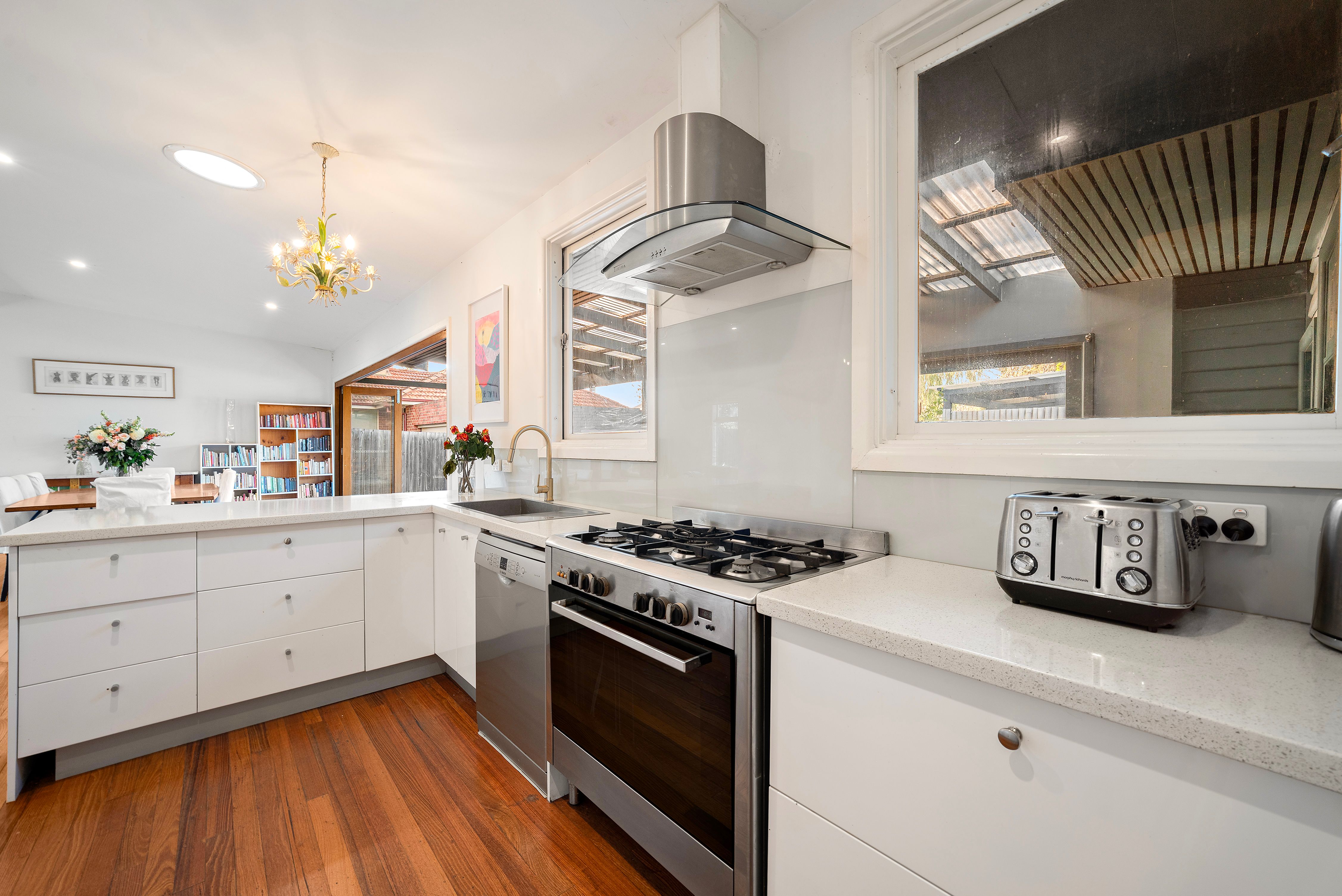 13 Darcy Avenue — photo 4 of 20