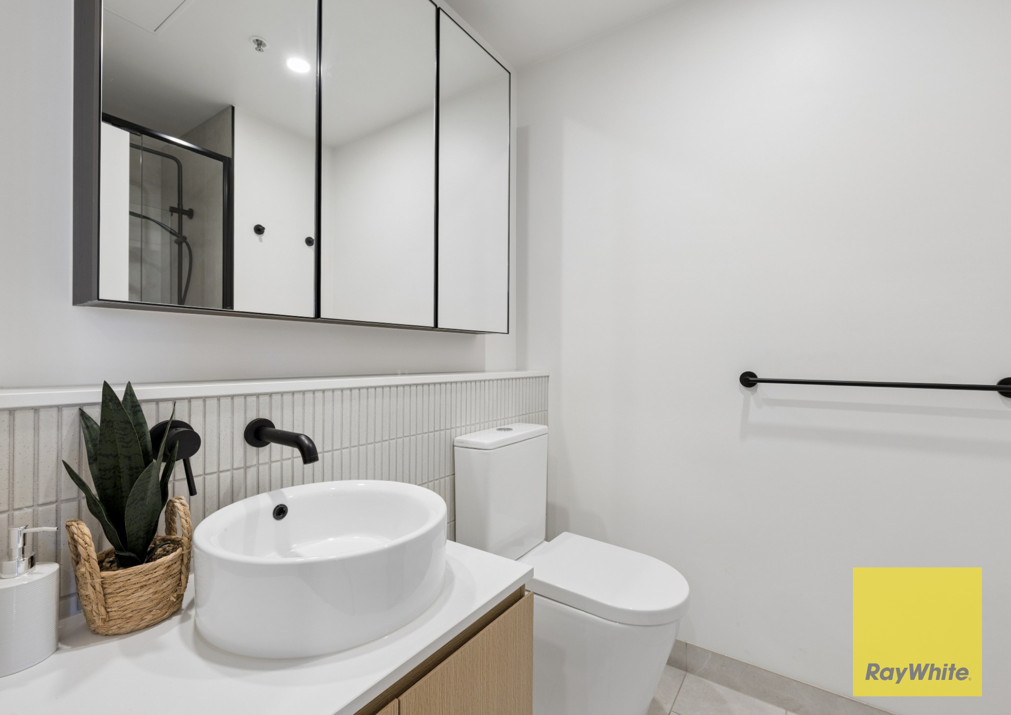 508b/58 Myrtle Street — photo 3 of 30