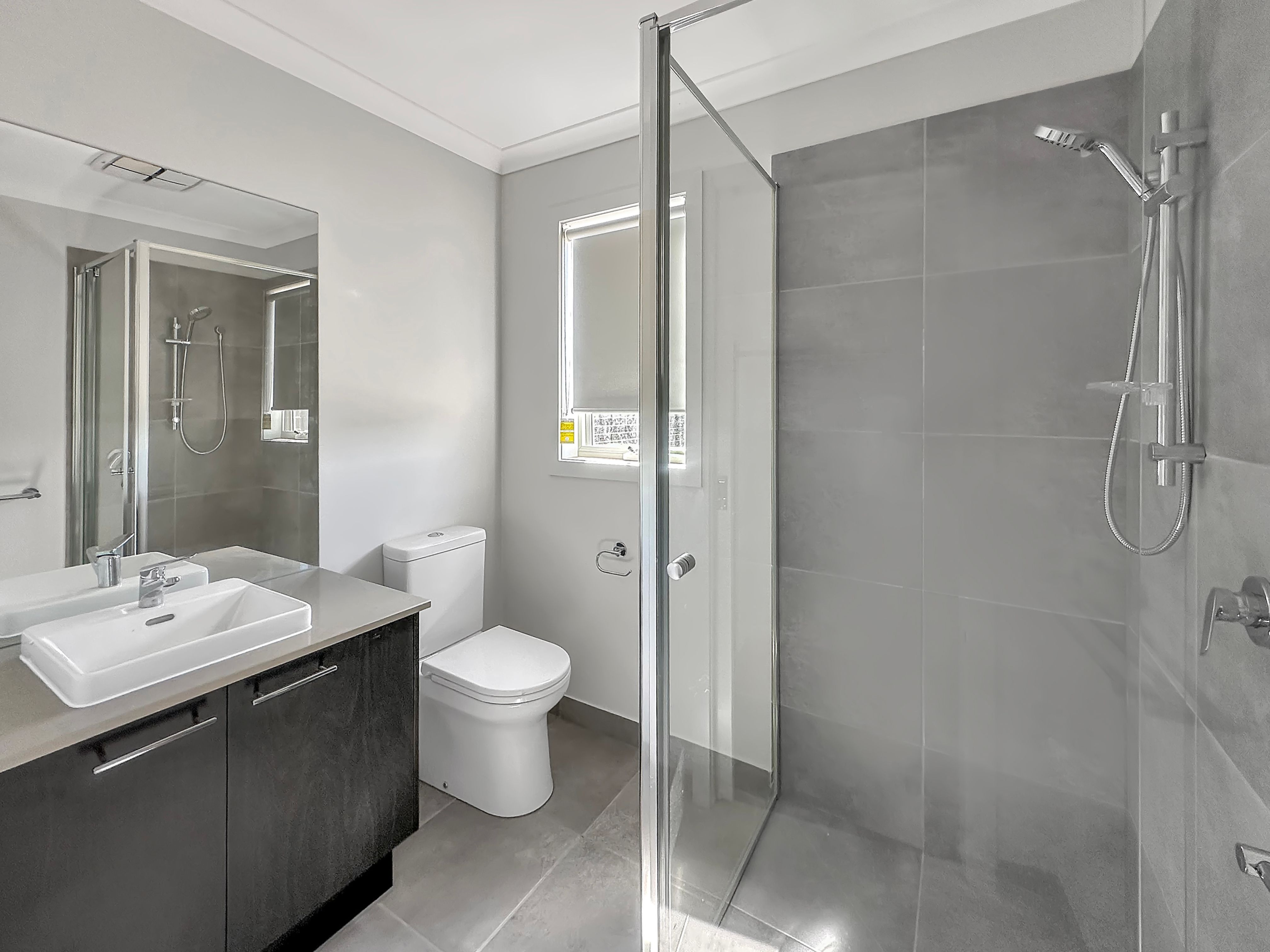 22 Honeyeater Street — photo 4 of 10