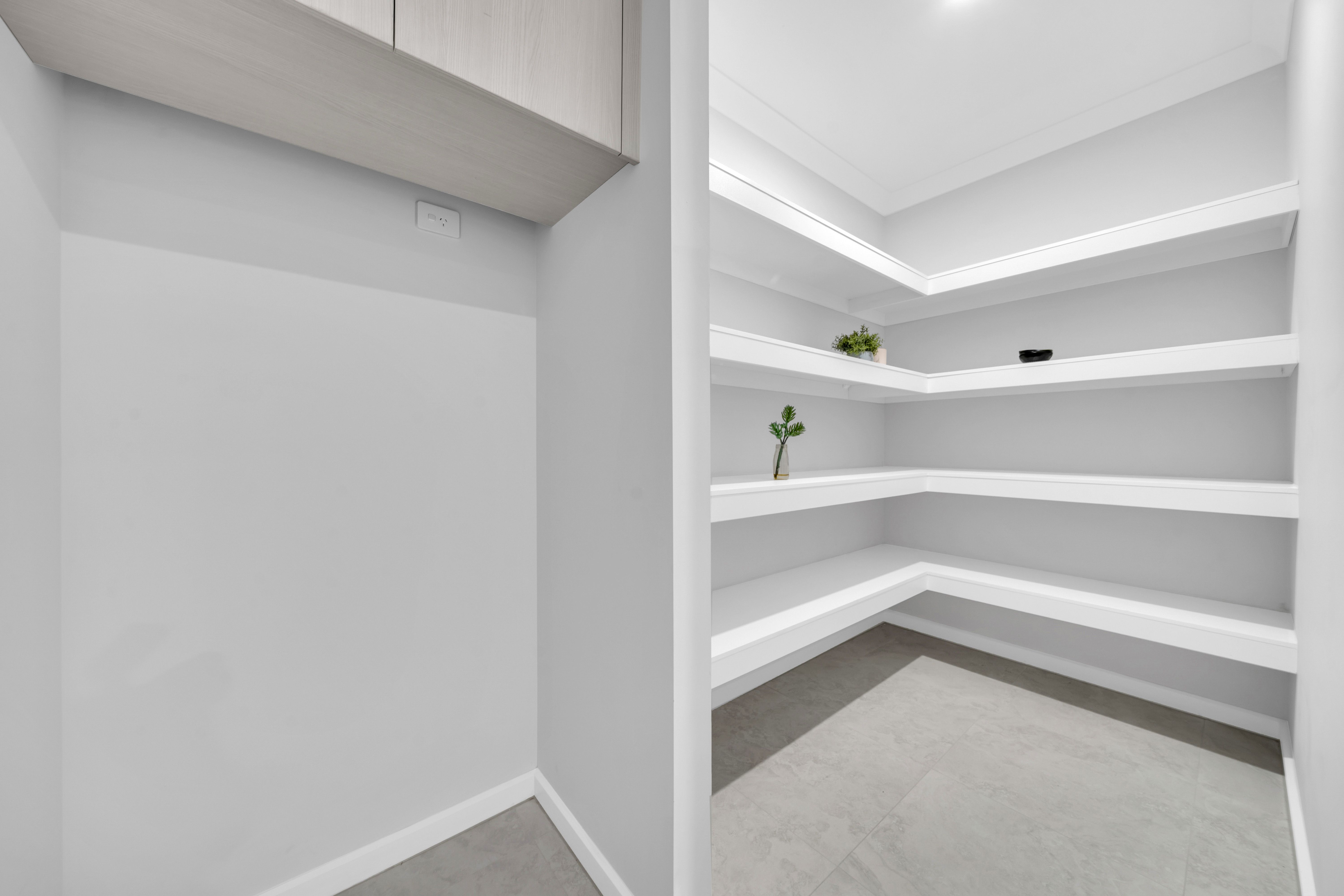 4 Newton Boulevard — photo 8 of 27