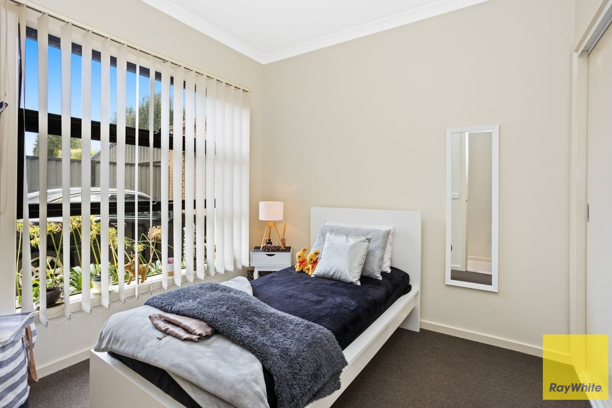 2/10 Santander Crescent, Point Cook, VIC 3030