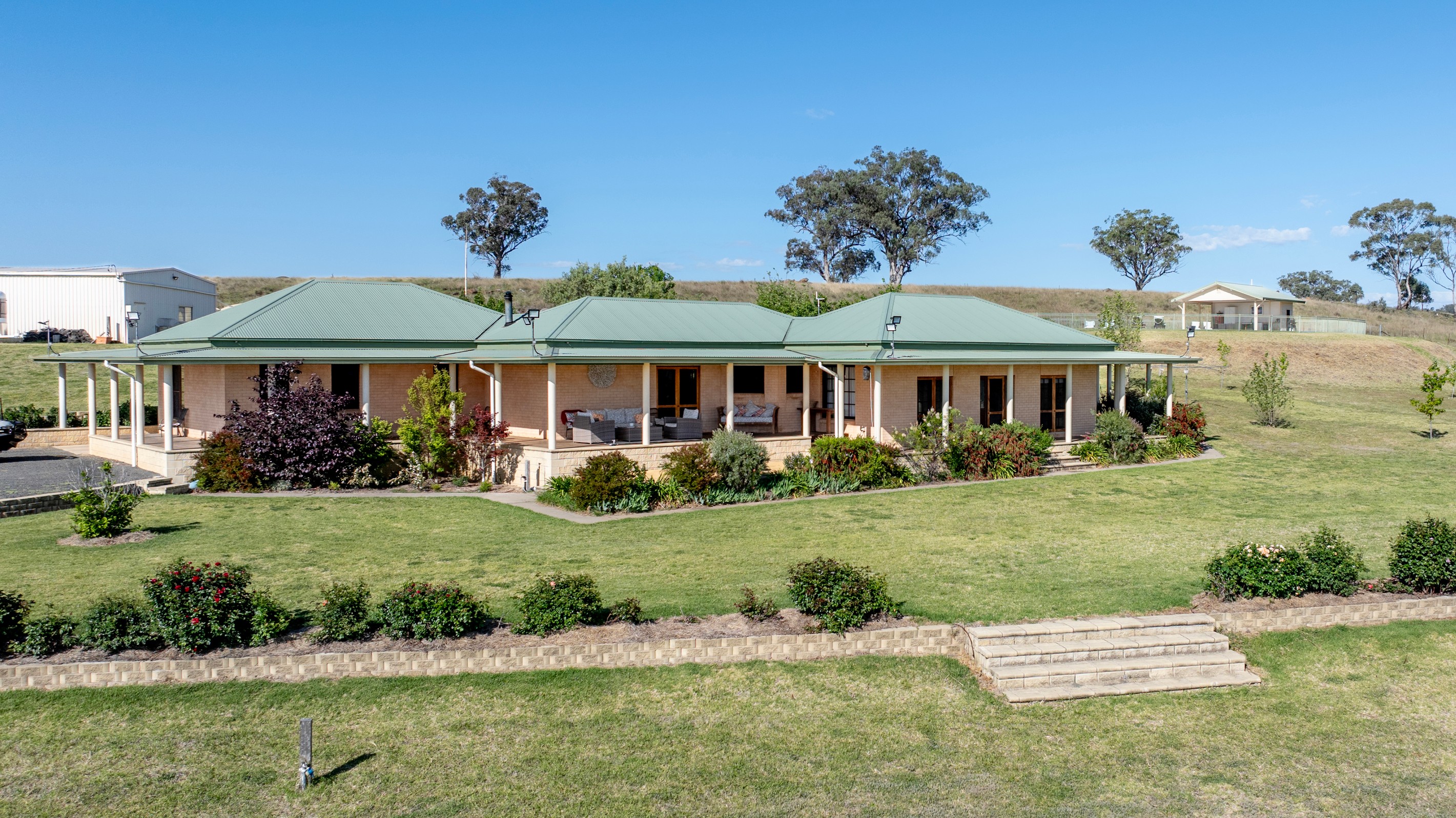 TIMBYDALE NEWELL Highway, Coonabarabran, NSW 2357