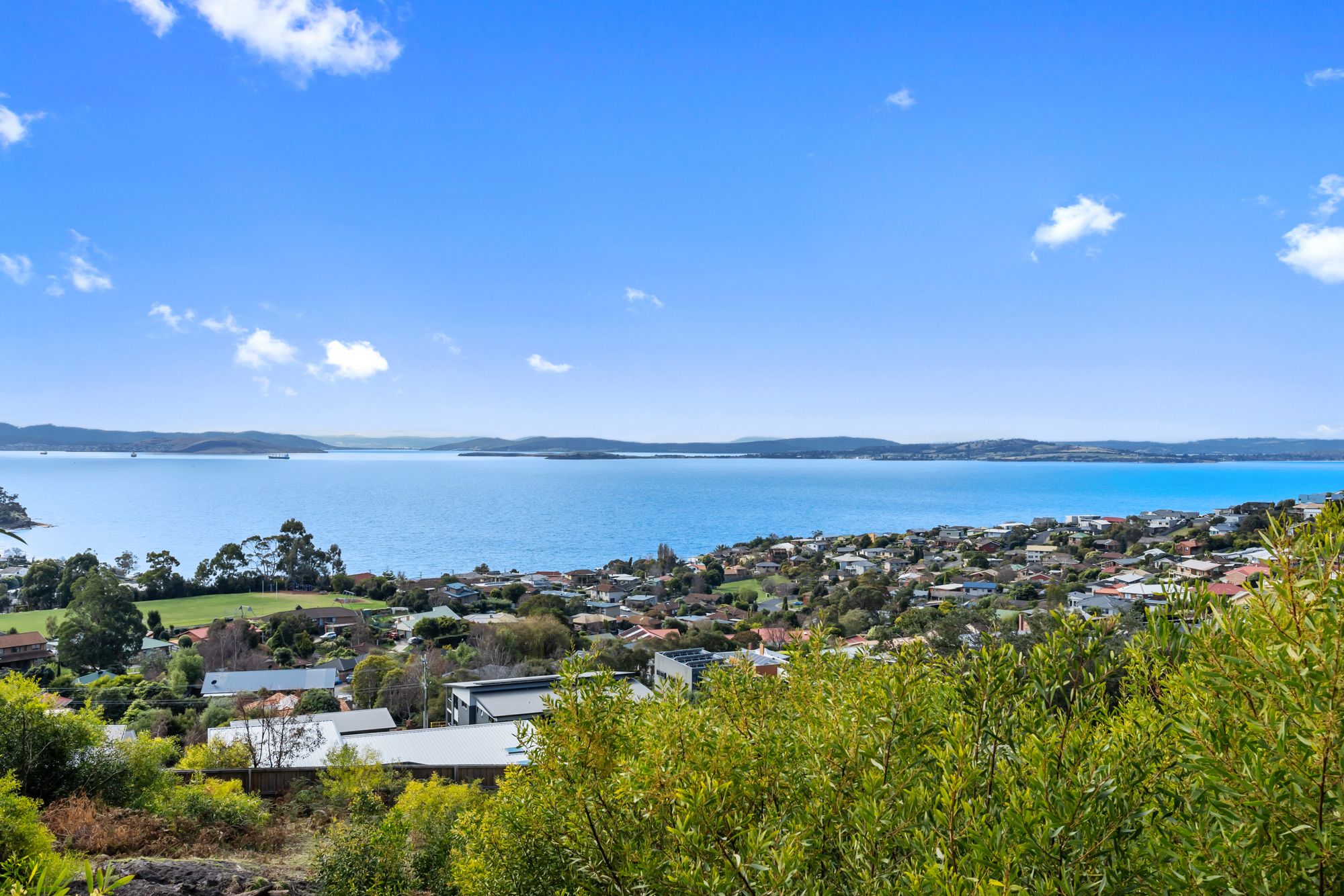 22 Bluebush Crescent, Blackmans Bay TAS 7052