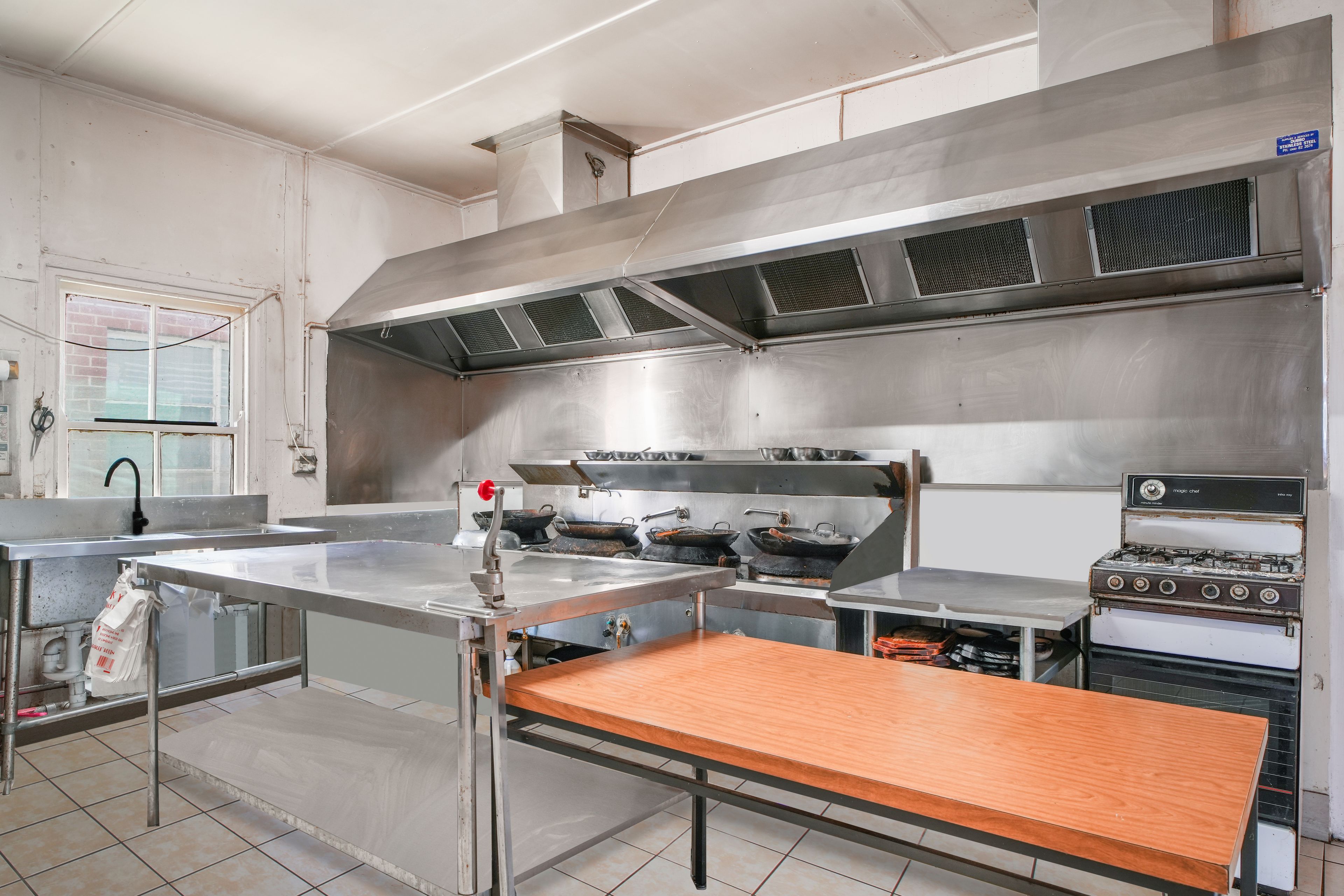 22 Maughan Street — photo 17 of 18