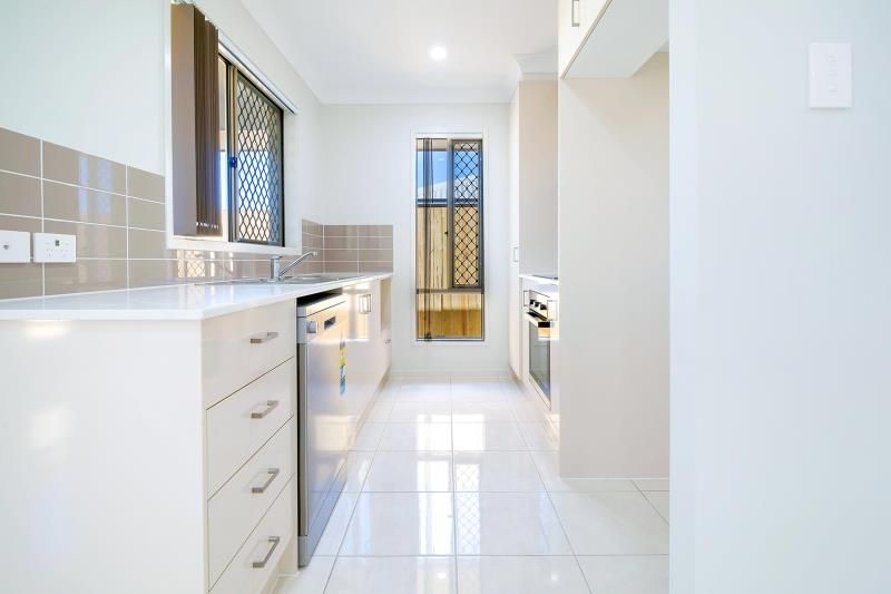 7 Arches Lane, Yarrabilba, QLD 4207